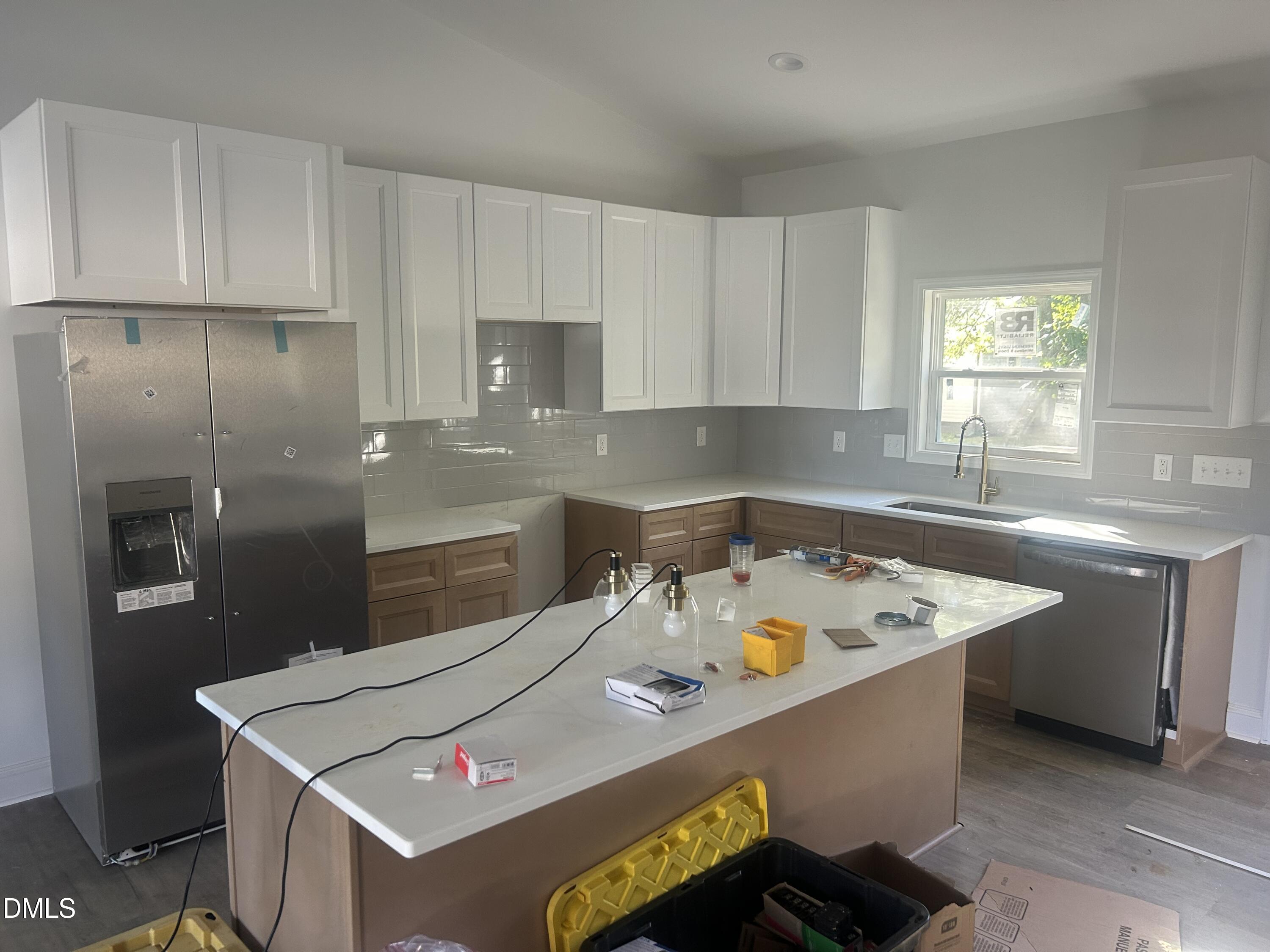 302 Guthrie Street Property Photo 2