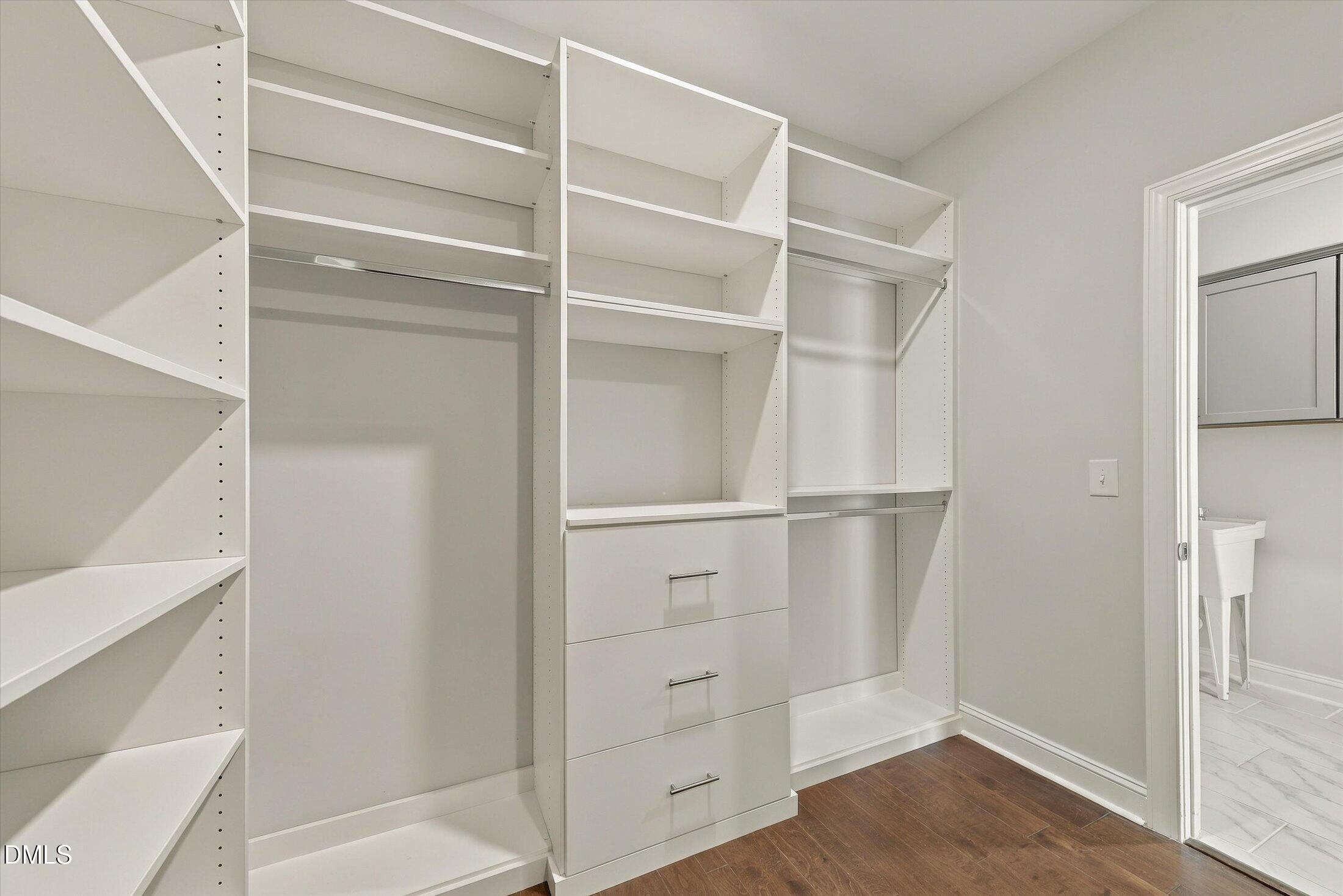 169 English Violet Lane Property Photo 20
