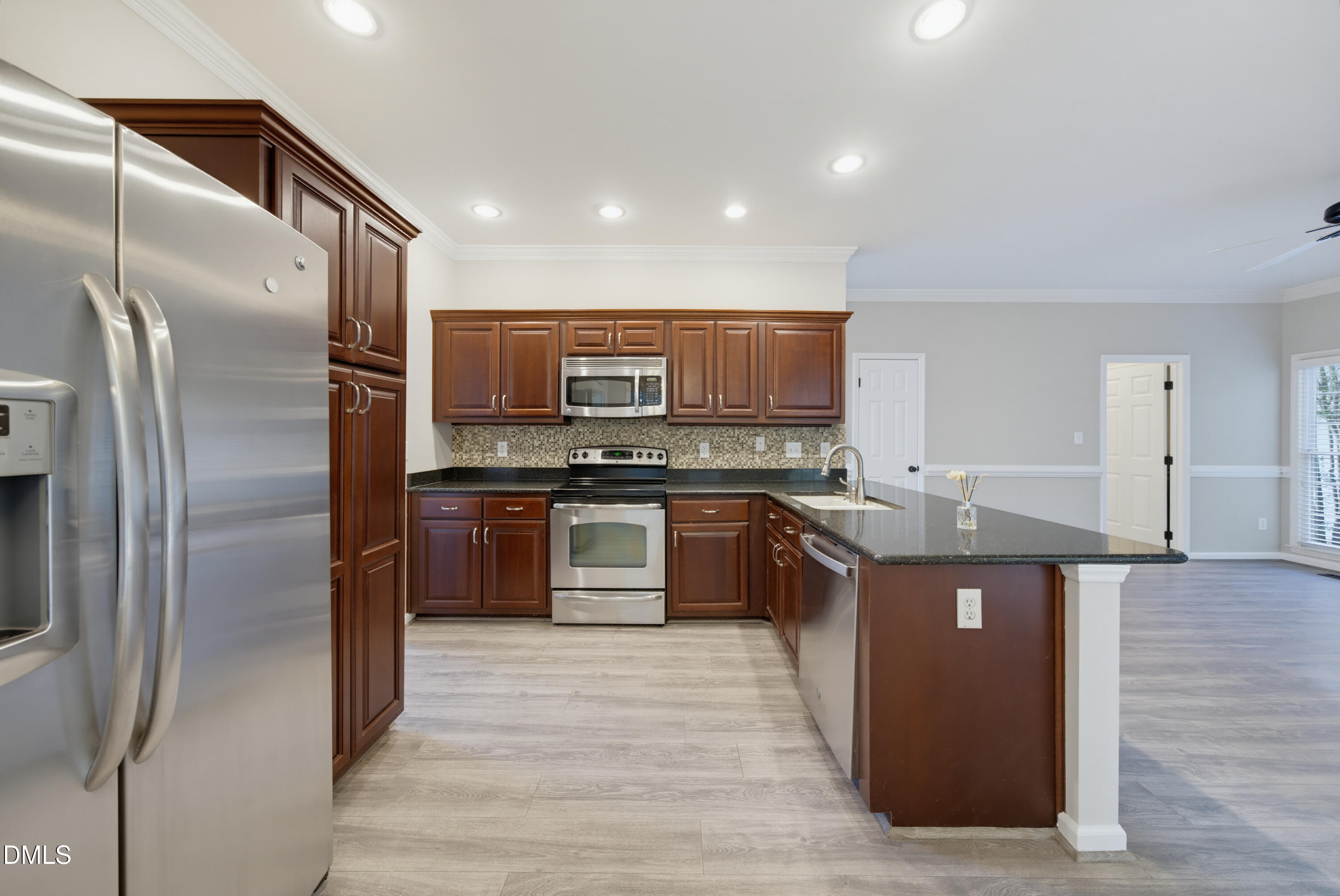 12008 N Exeter Way Property Photo 12