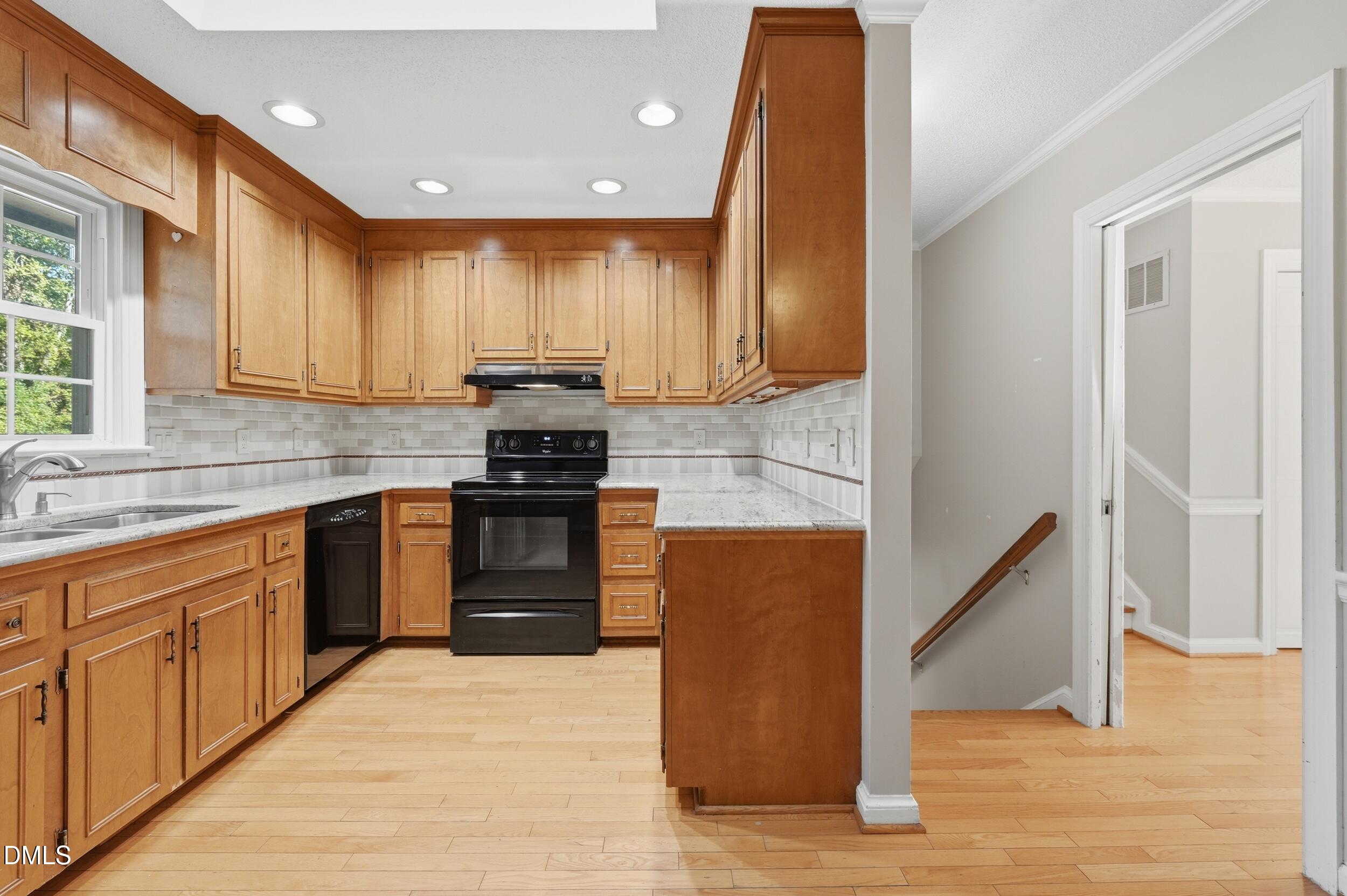1012 Deboy Street Property Photo 7