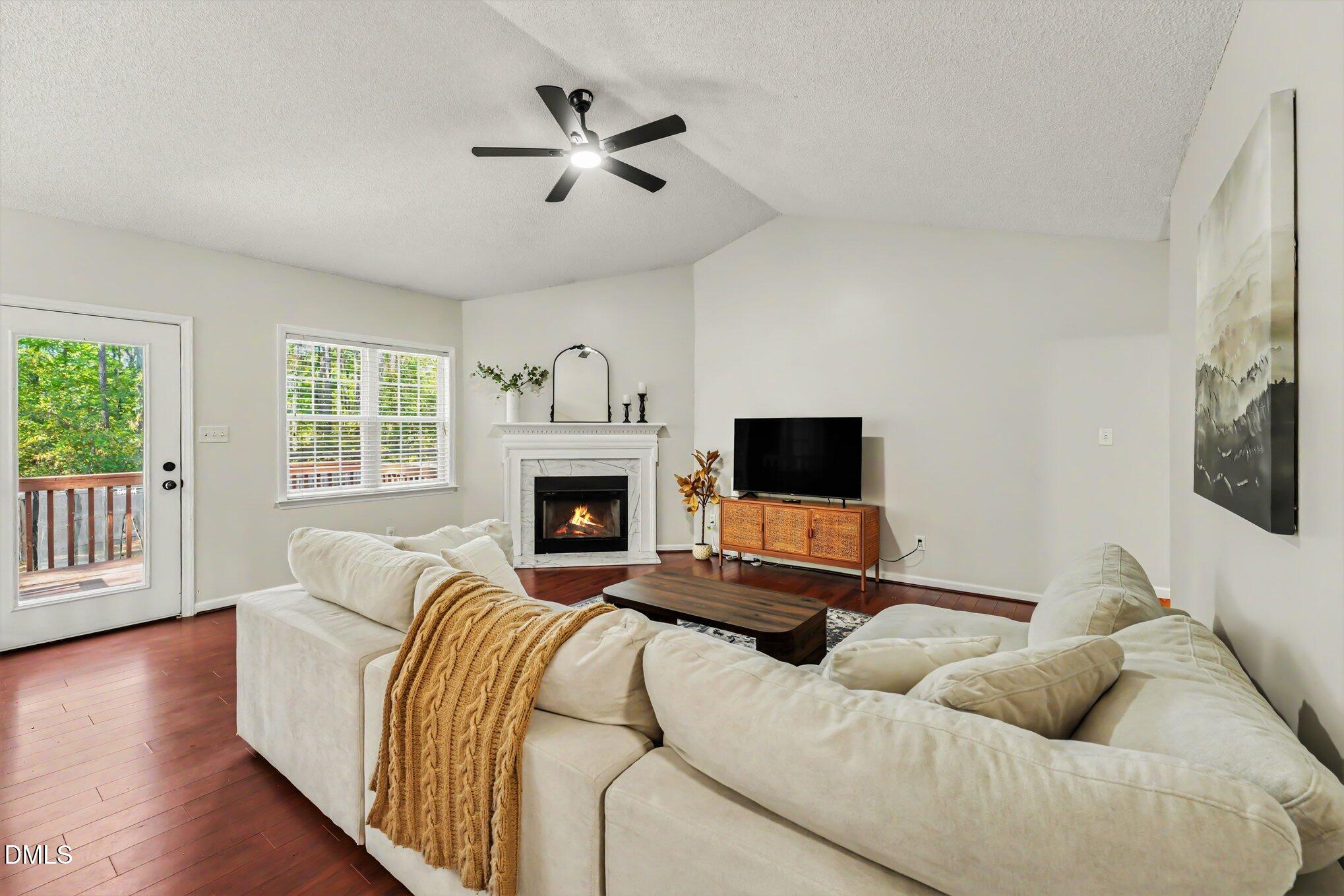 6100 Willow Crest Lane Property Photo 9
