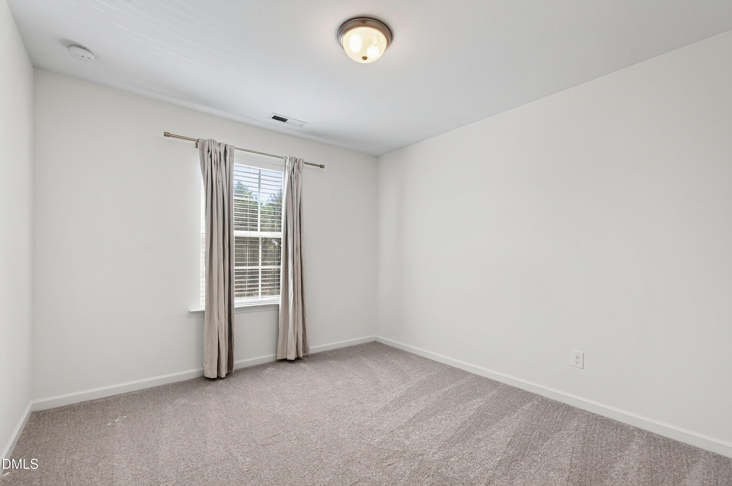1118 Renewal Place Property Photo 30