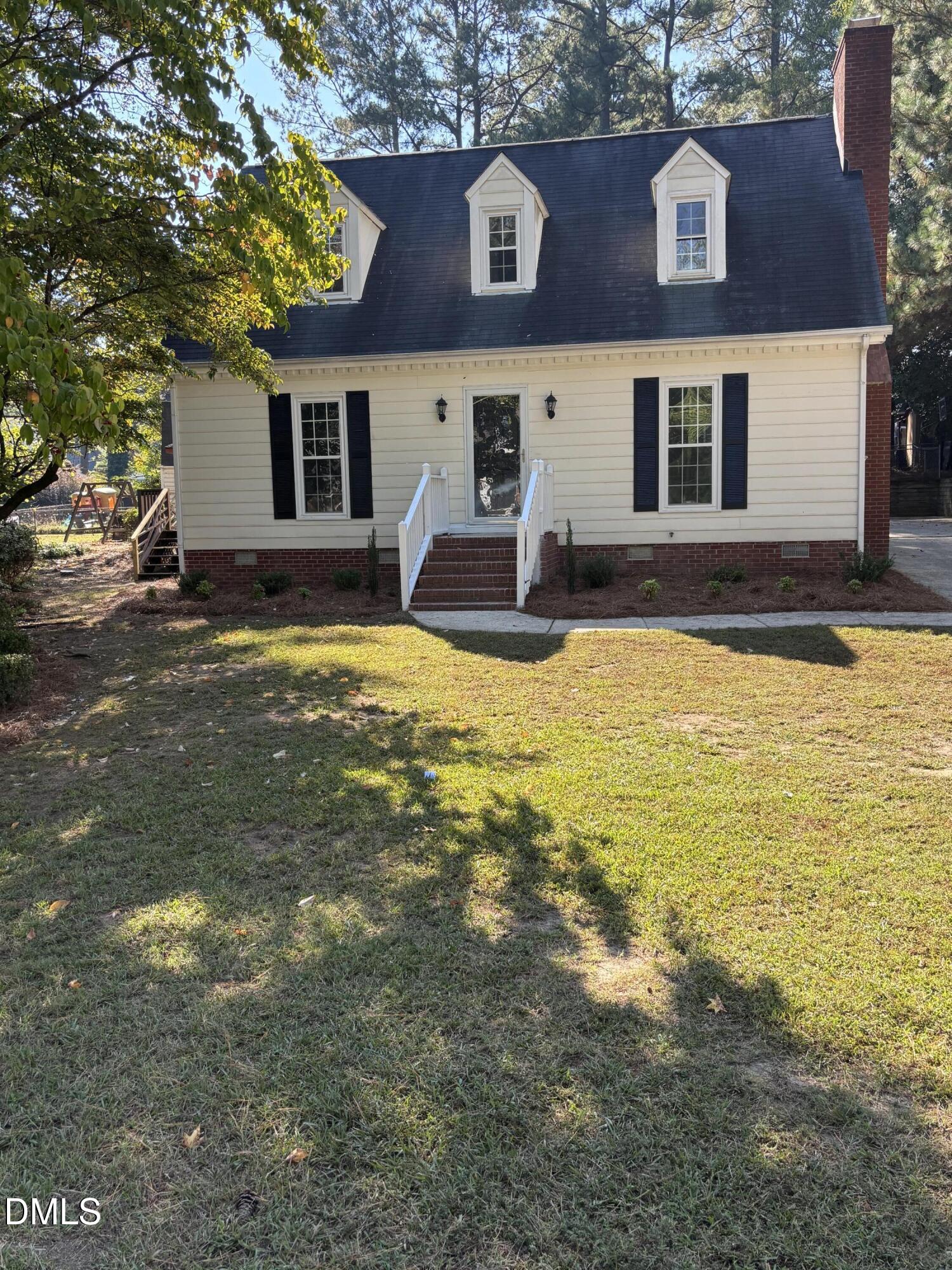 615 Stratford Drive Property Photo 1