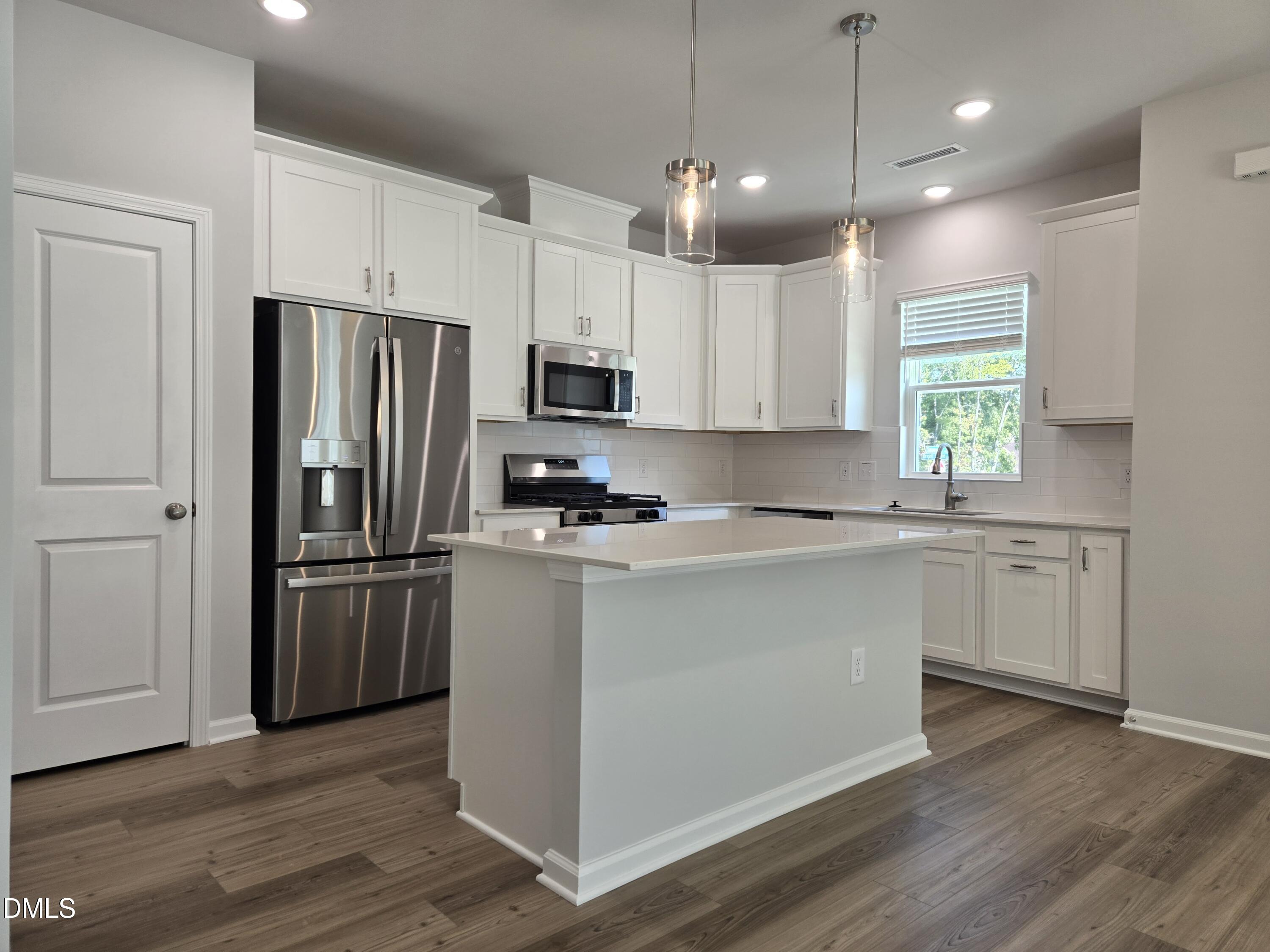 4828 Salamander Court Property Photo 3