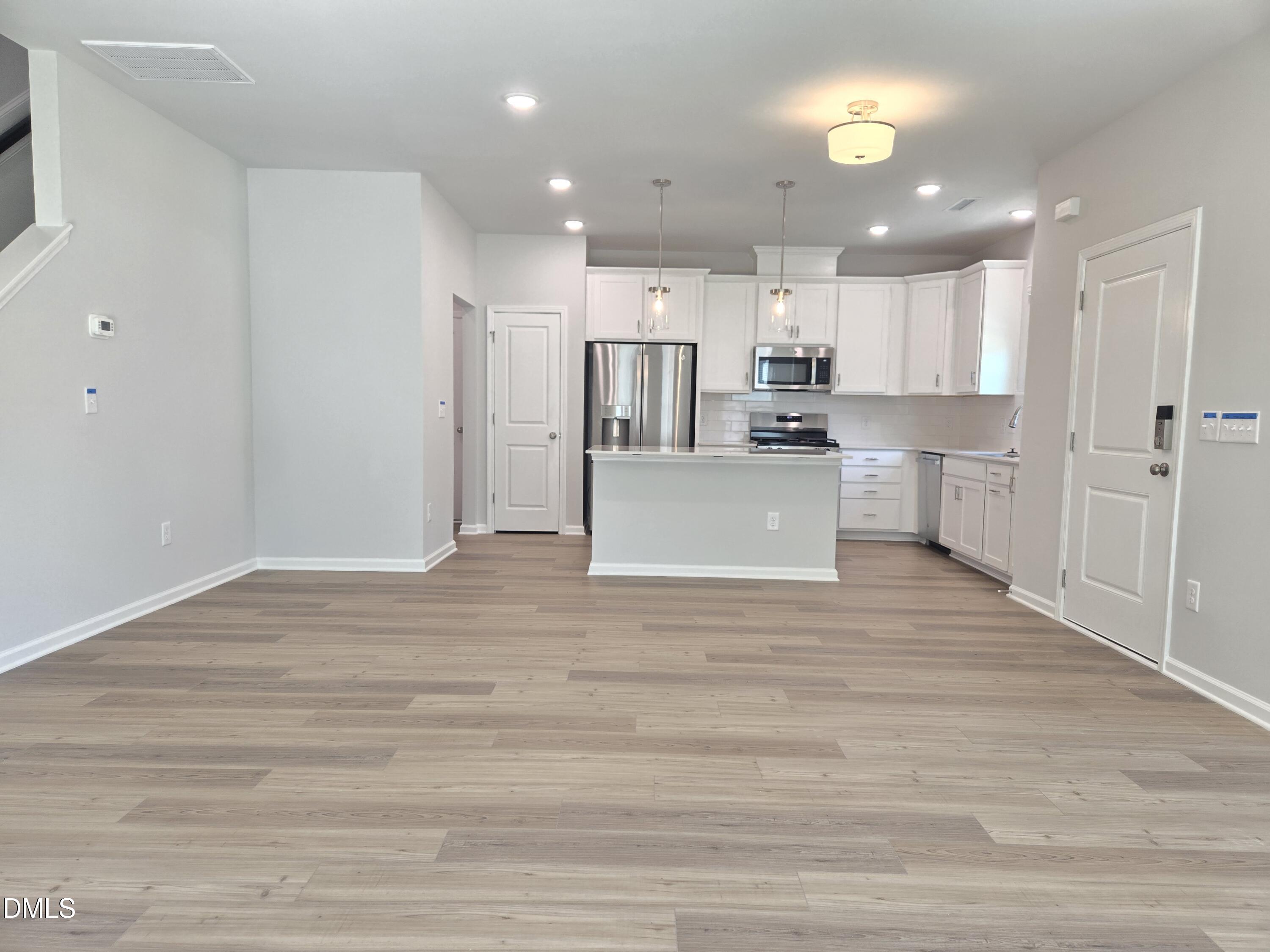 4828 Salamander Court Property Photo 4