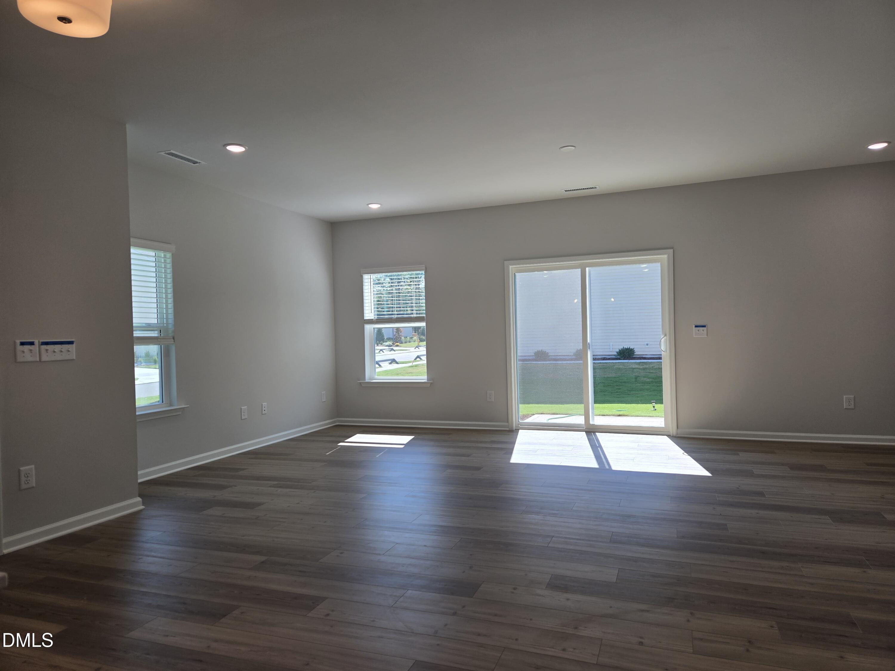 4828 Salamander Court Property Photo 8