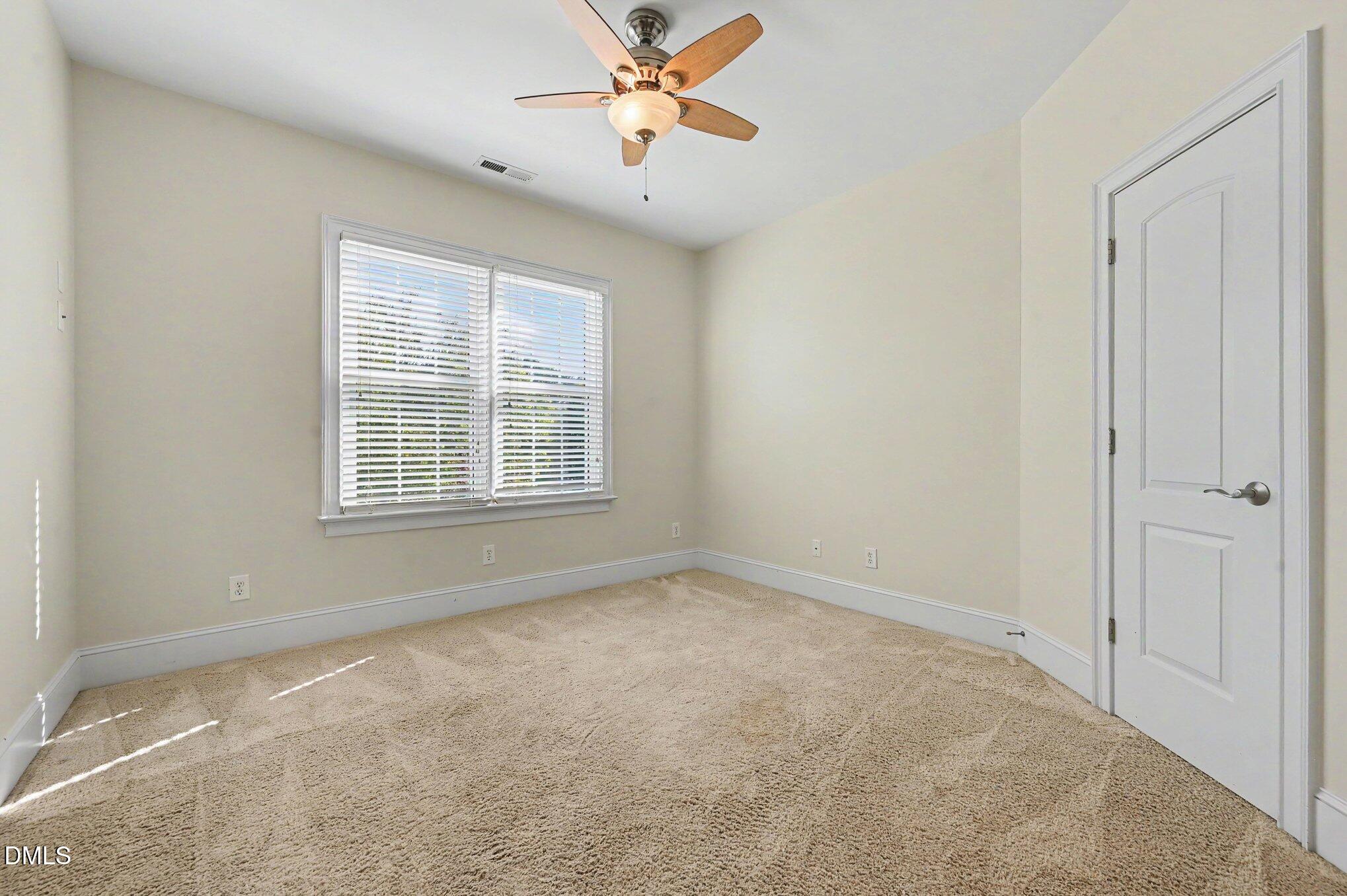 404 Felspar Way Property Photo 11