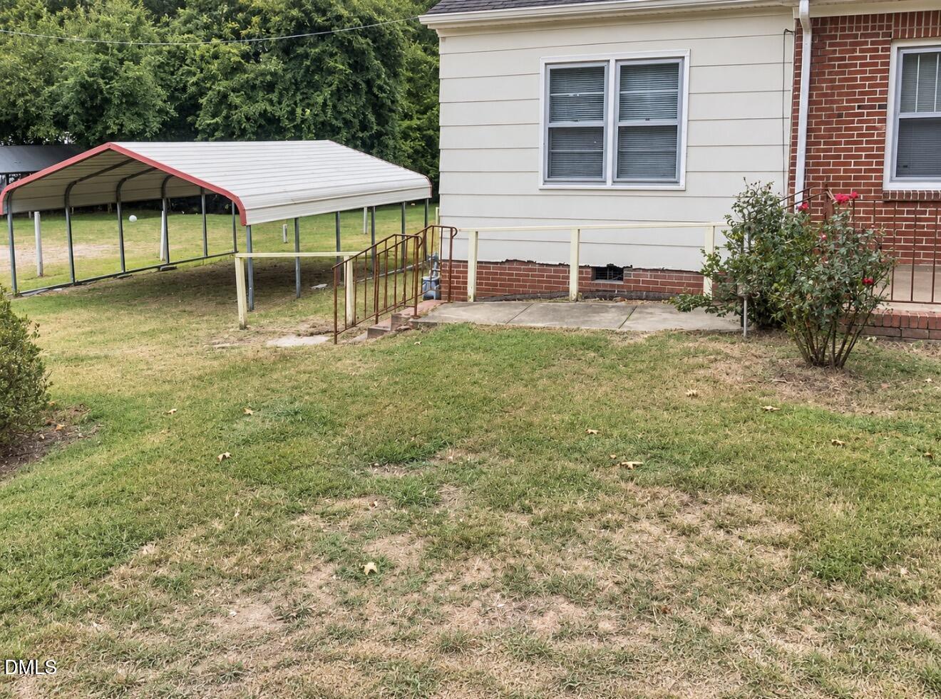 1818 Raleigh Road Property Photo 5