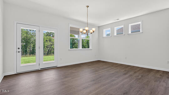 361 Alexis Loop Property Photo 12