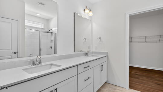 361 Alexis Loop Property Photo 18