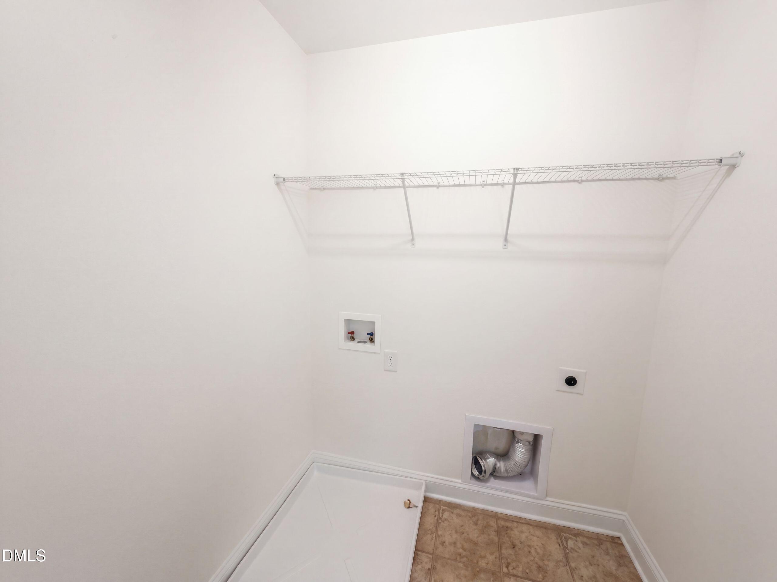 2703 Fern Willow Court Property Photo 24