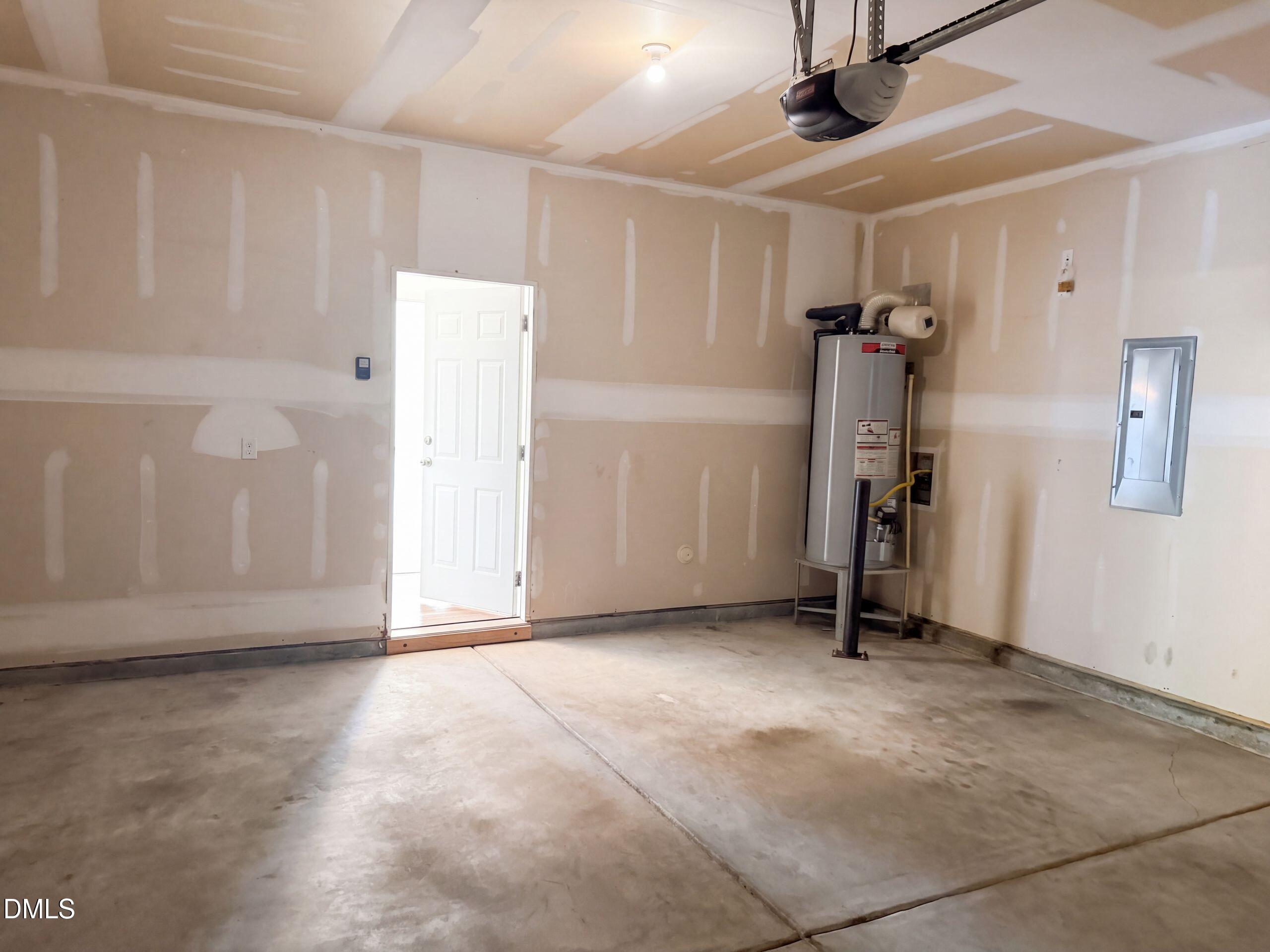 2703 Fern Willow Court Property Photo 30