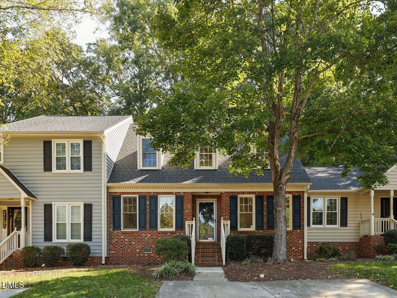 126 Sanair Court Property Photo 1