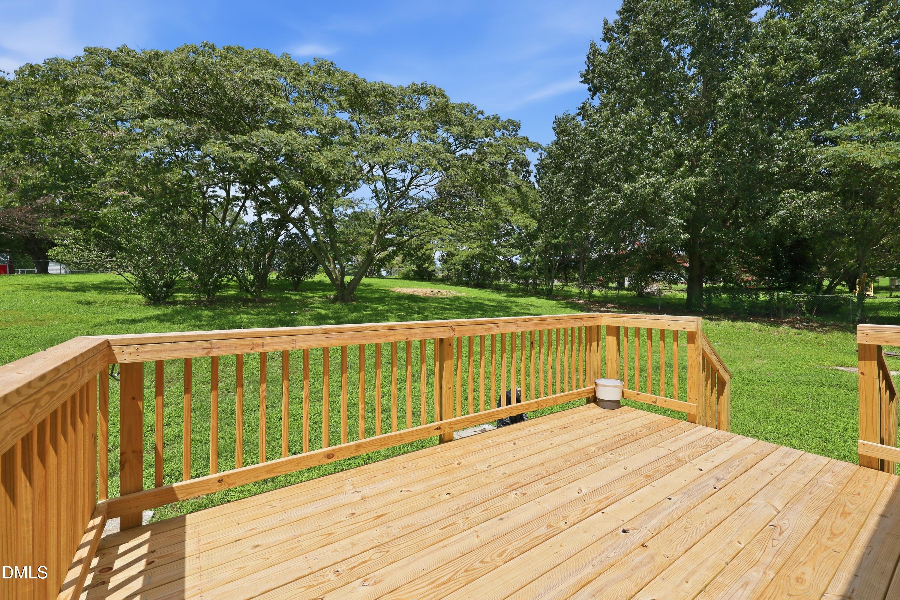 147 Bridle Trail Property Photo 2
