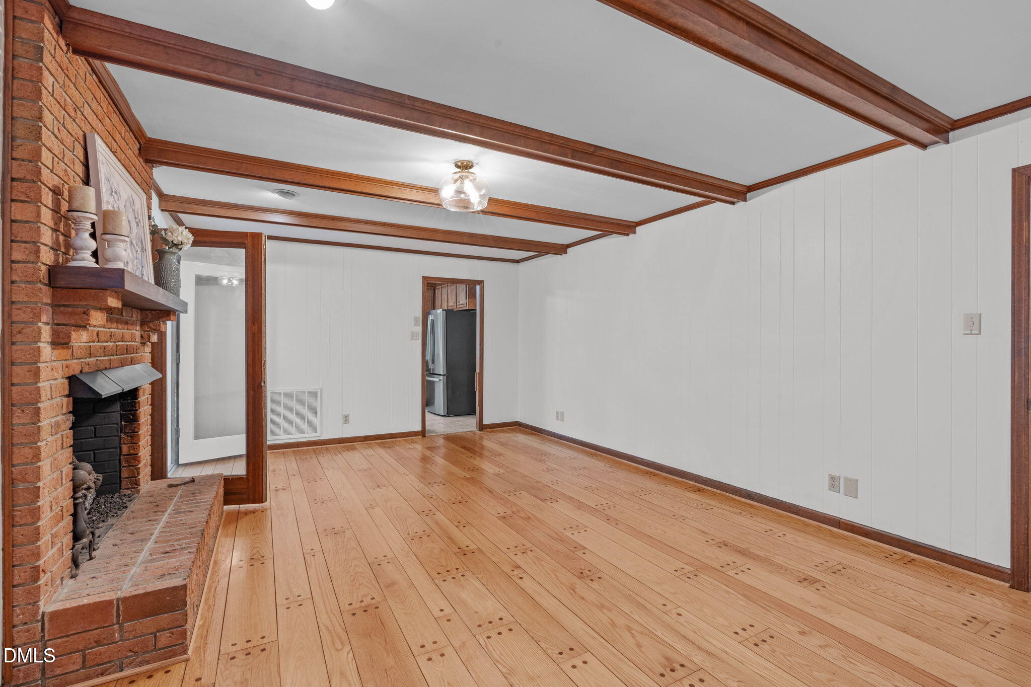 420 November Drive Property Photo 11