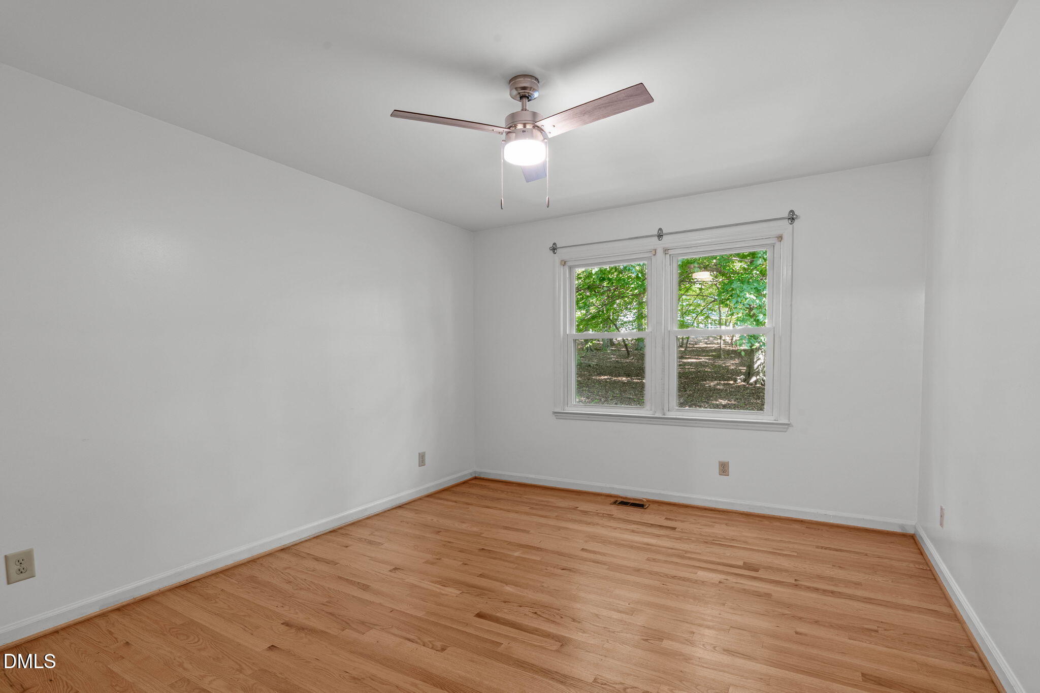 420 November Drive Property Photo 33