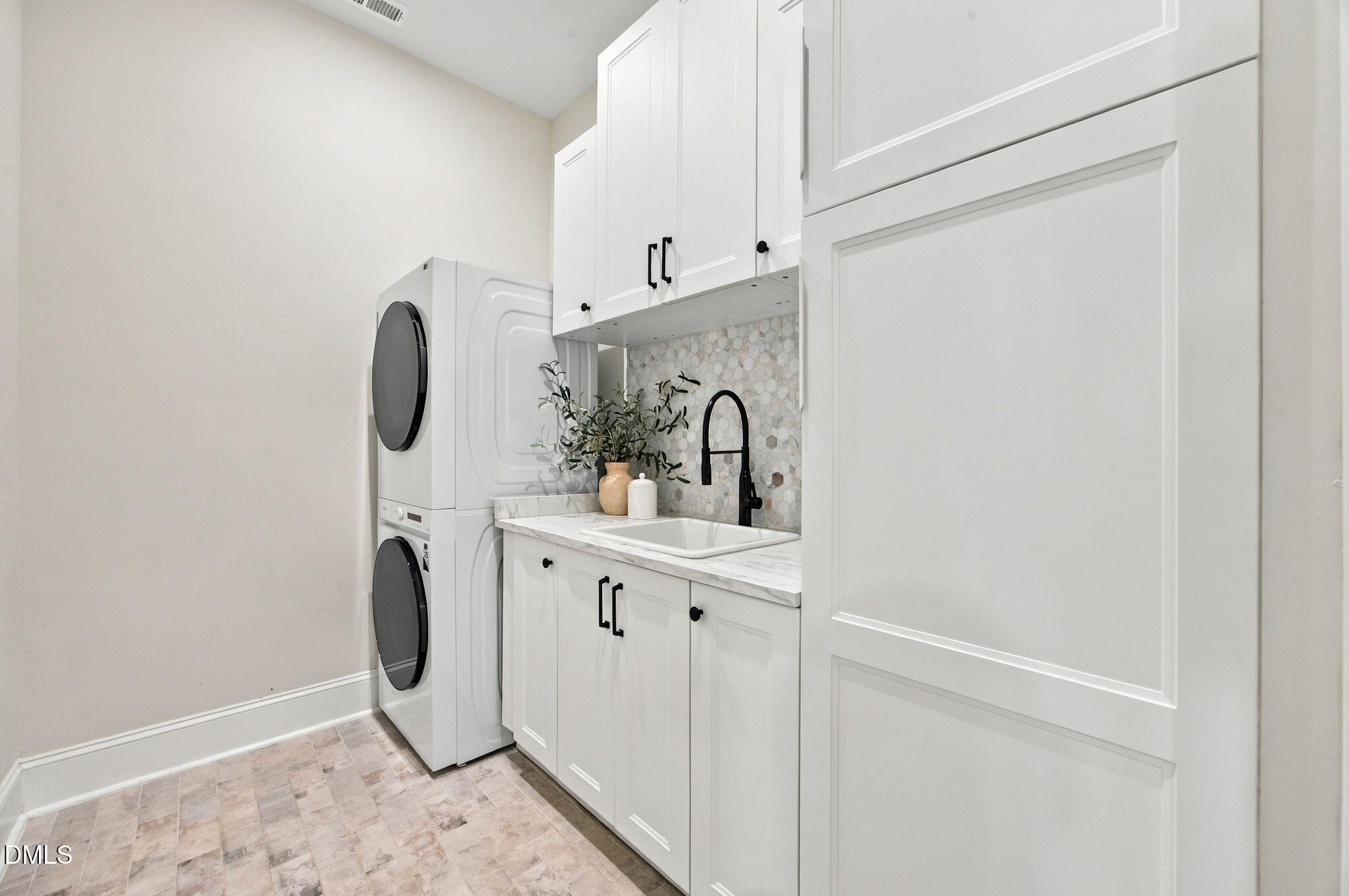 204 Murray Grey Lane Property Photo 44