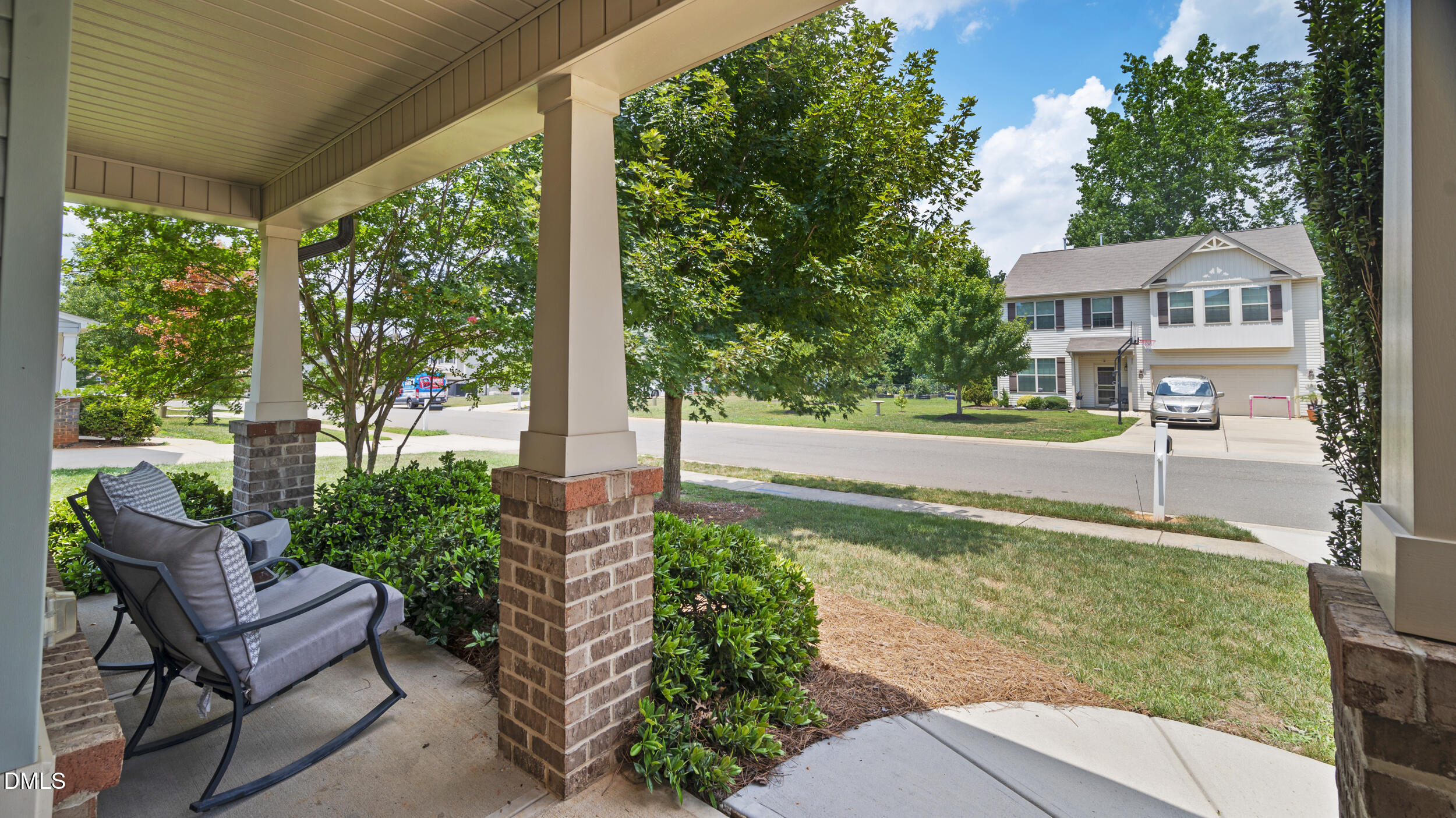 231 Fair Oaks Court Property Photo 2