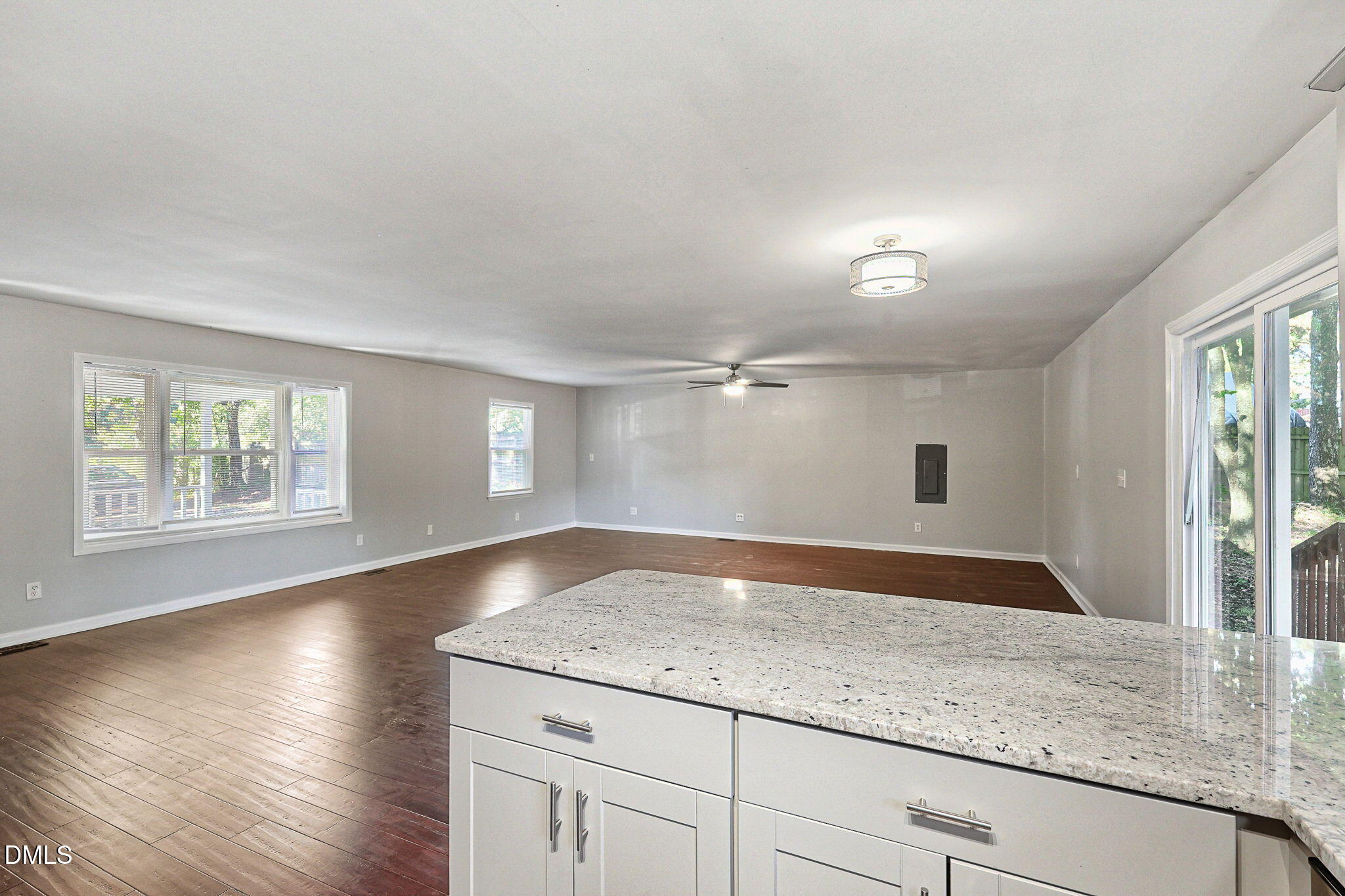 5613 Deerborn Drive Property Photo 10