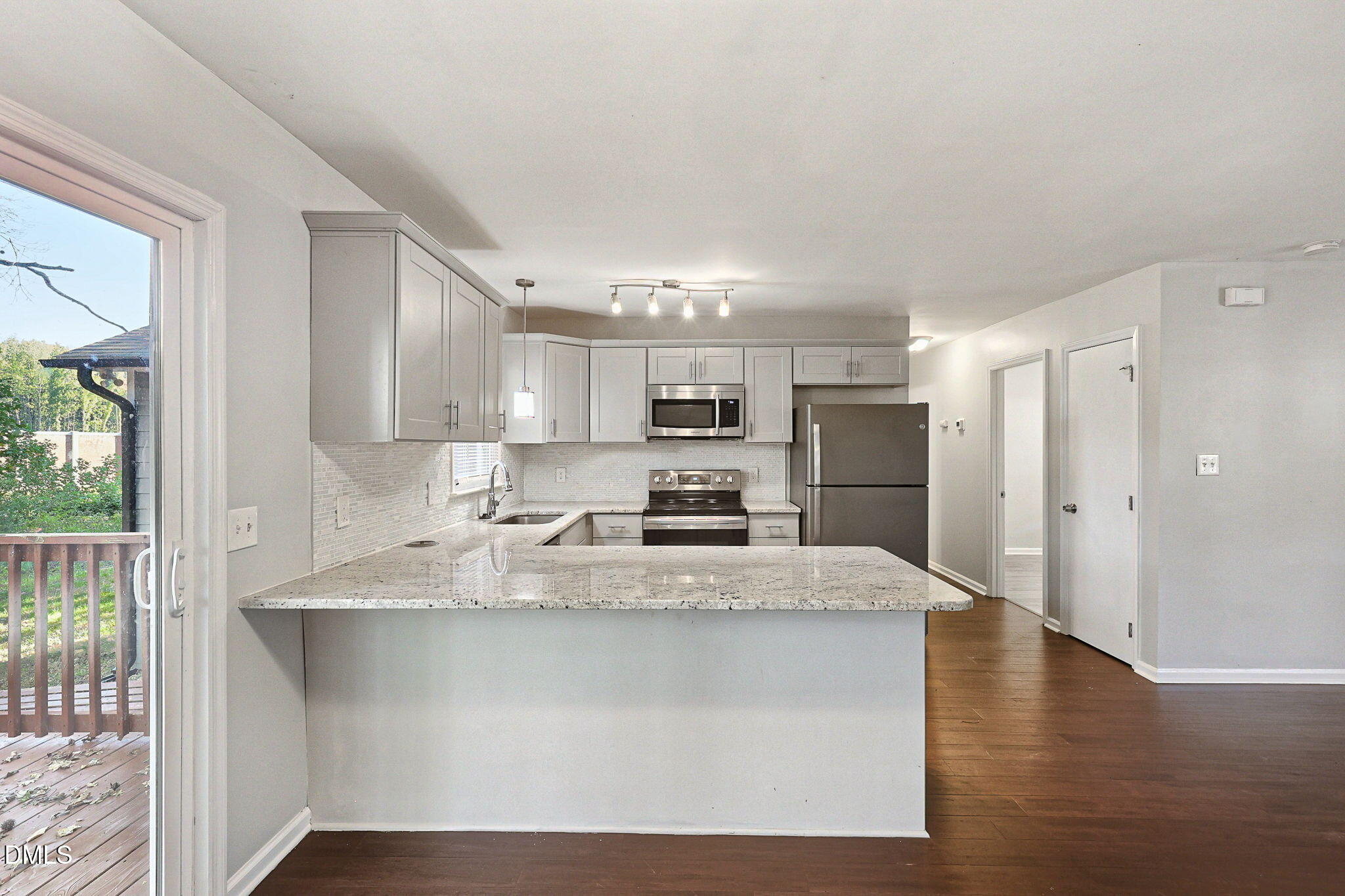 5613 Deerborn Drive Property Photo 11