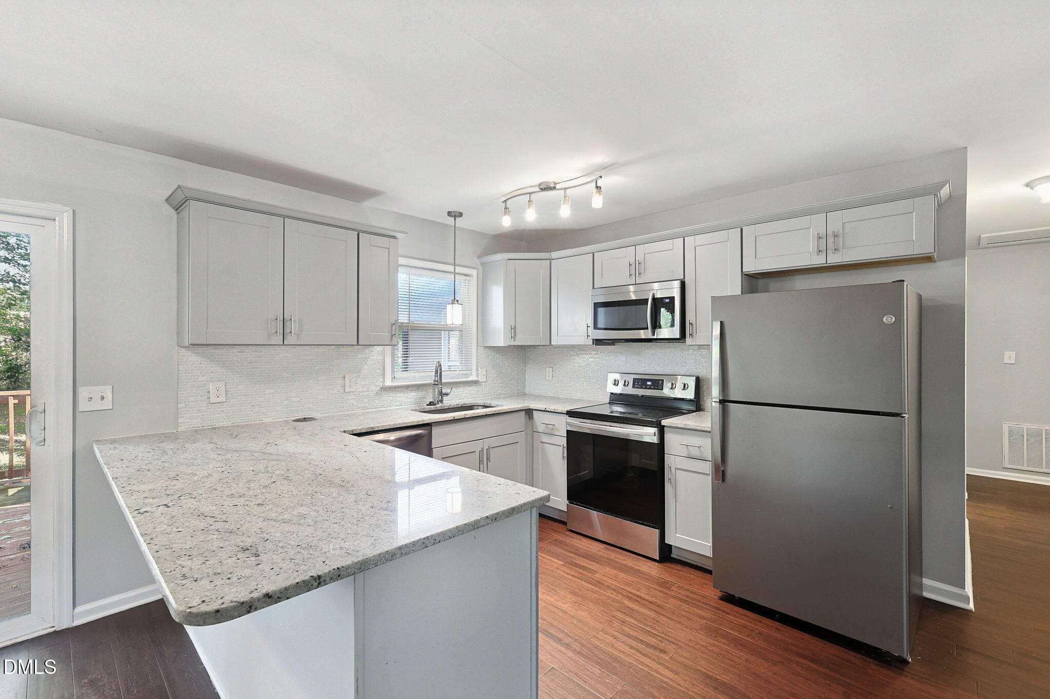 5613 Deerborn Drive Property Photo 13