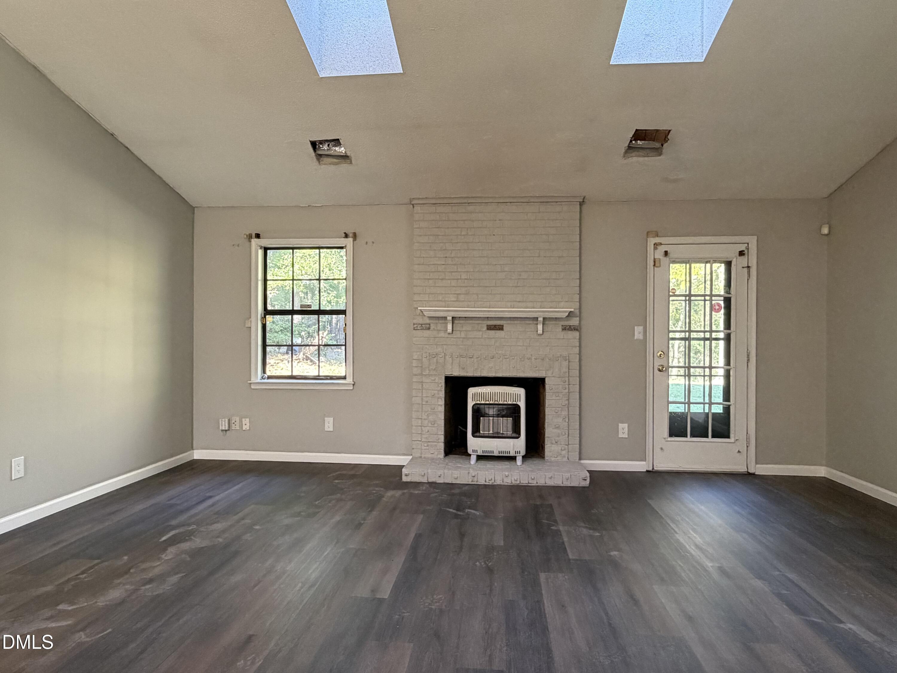 301 Reynolds Avenue Property Photo 6