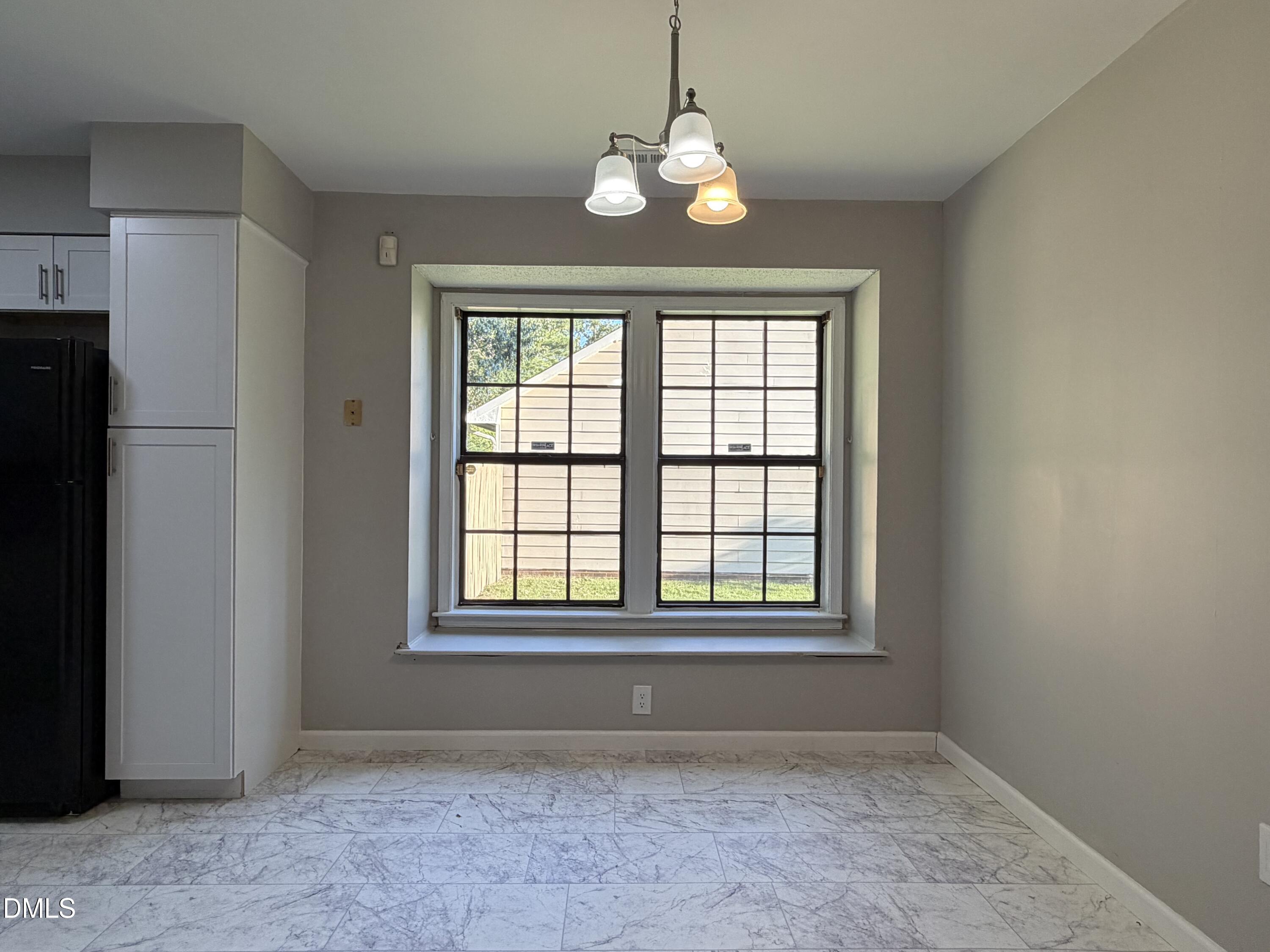 301 Reynolds Avenue Property Photo 8
