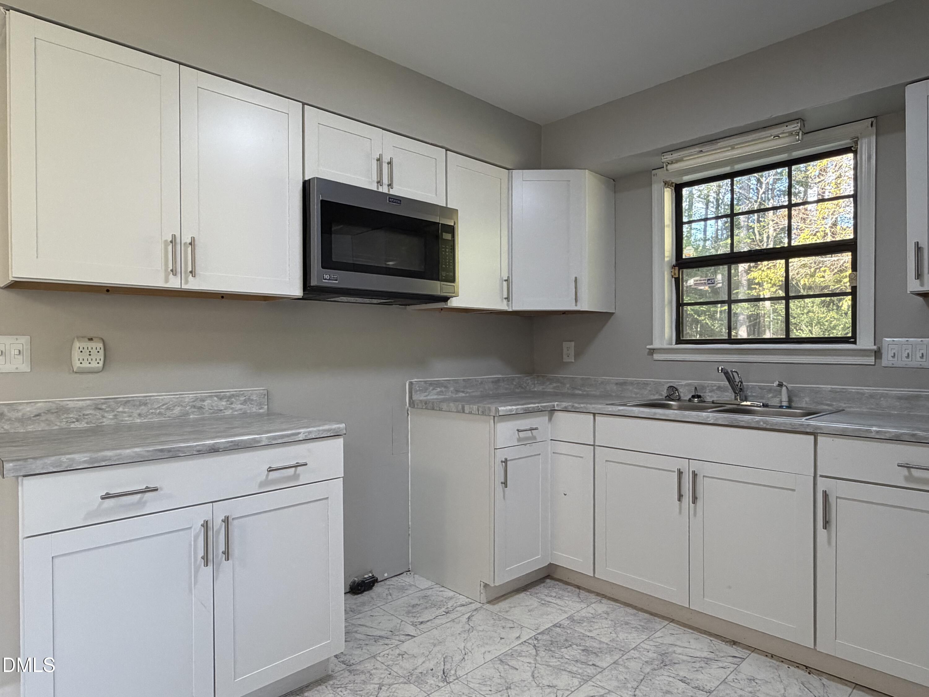 301 Reynolds Avenue Property Photo 12