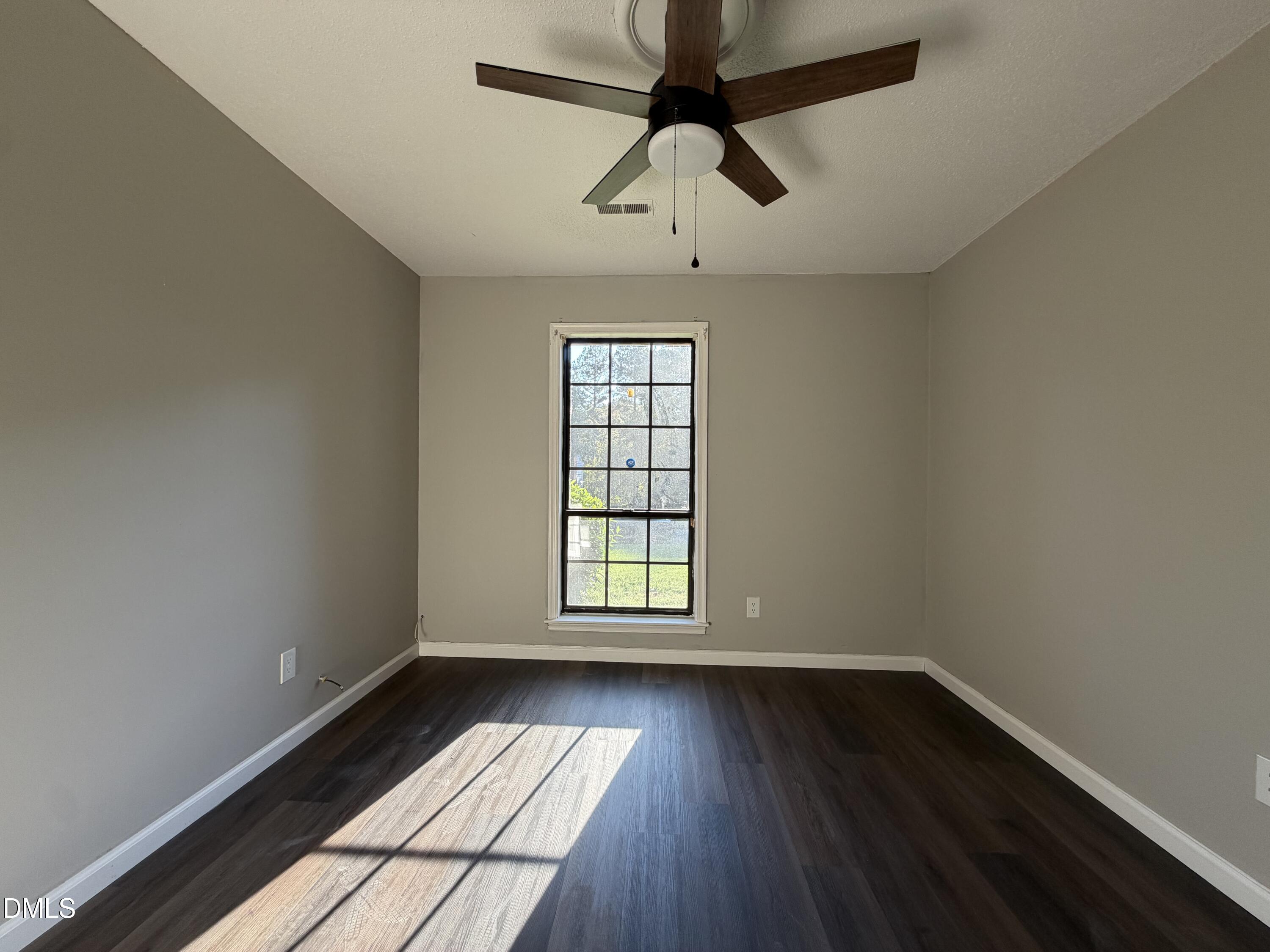 301 Reynolds Avenue Property Photo 16