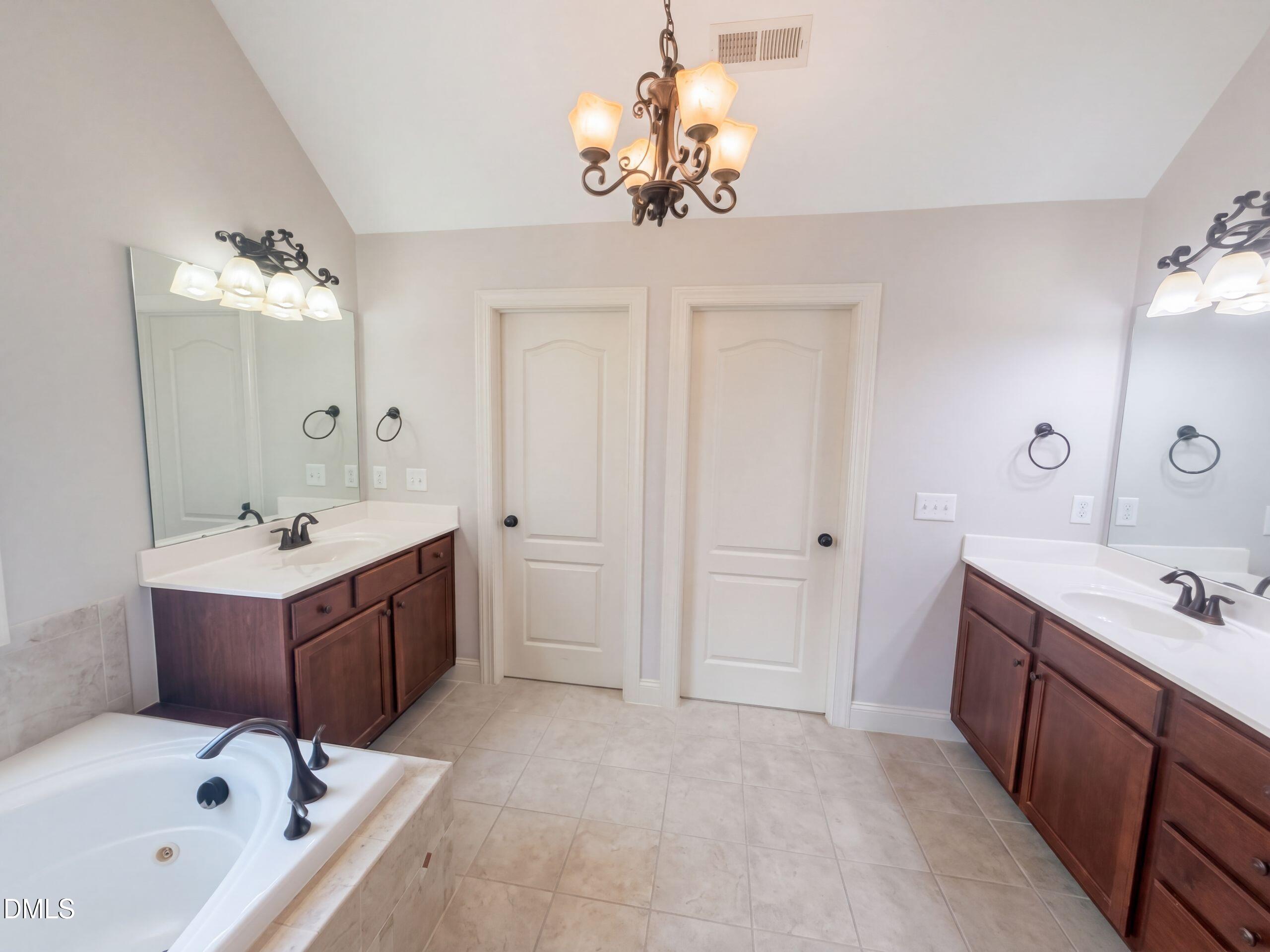 101 Gillyweed Court Property Photo 15