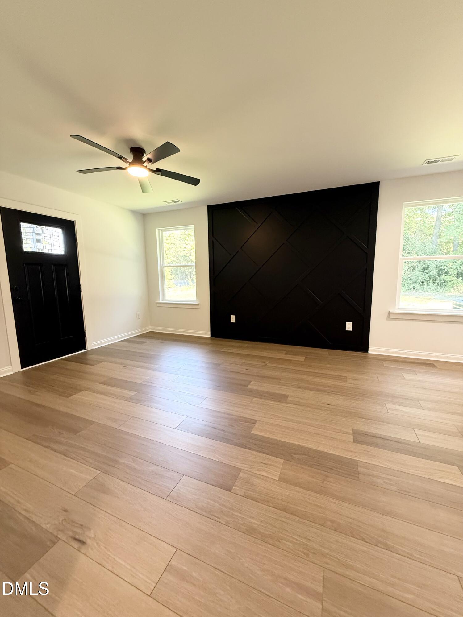 520 Crump Street Property Photo 8