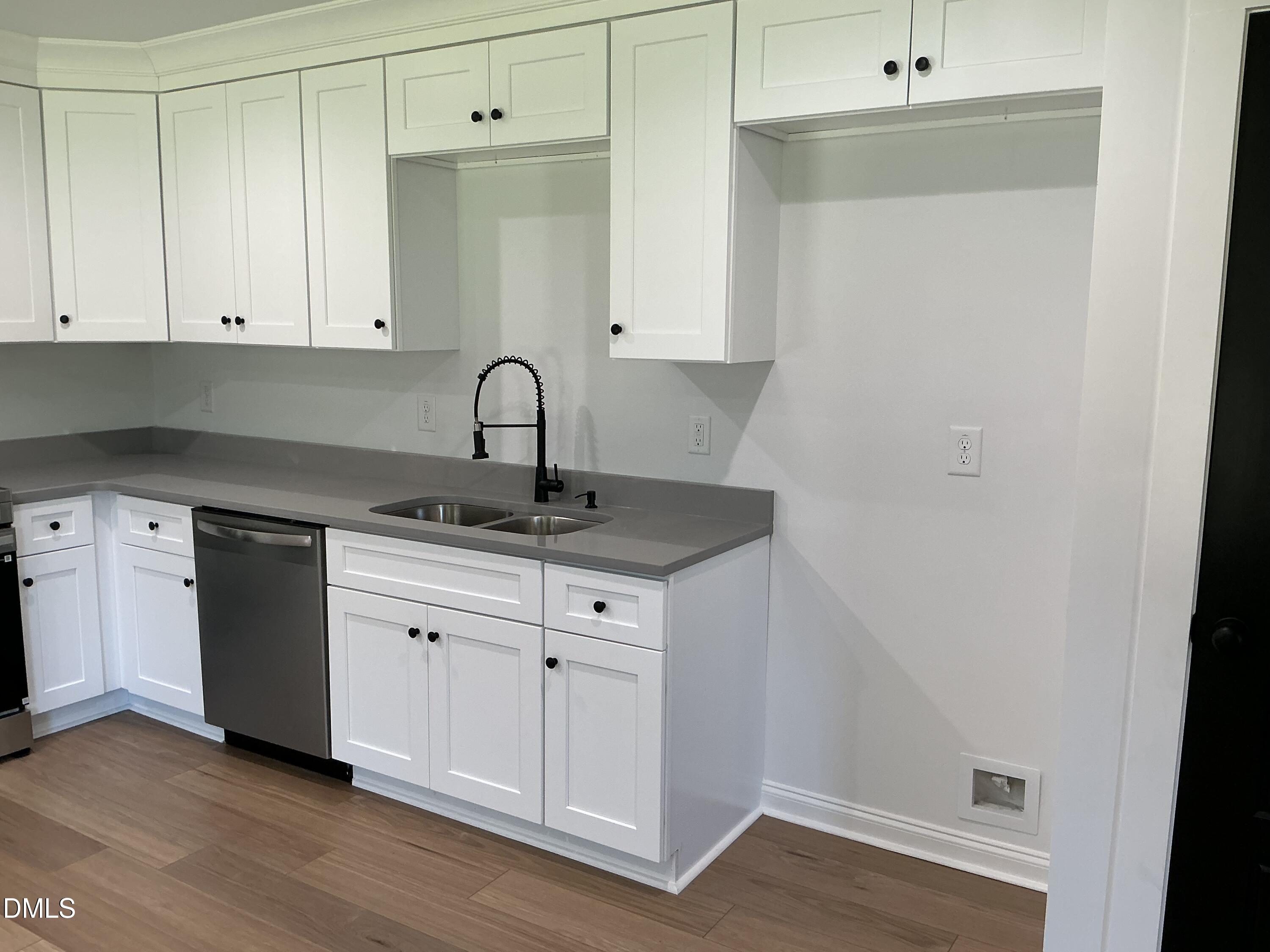 520 Crump Street Property Photo 15