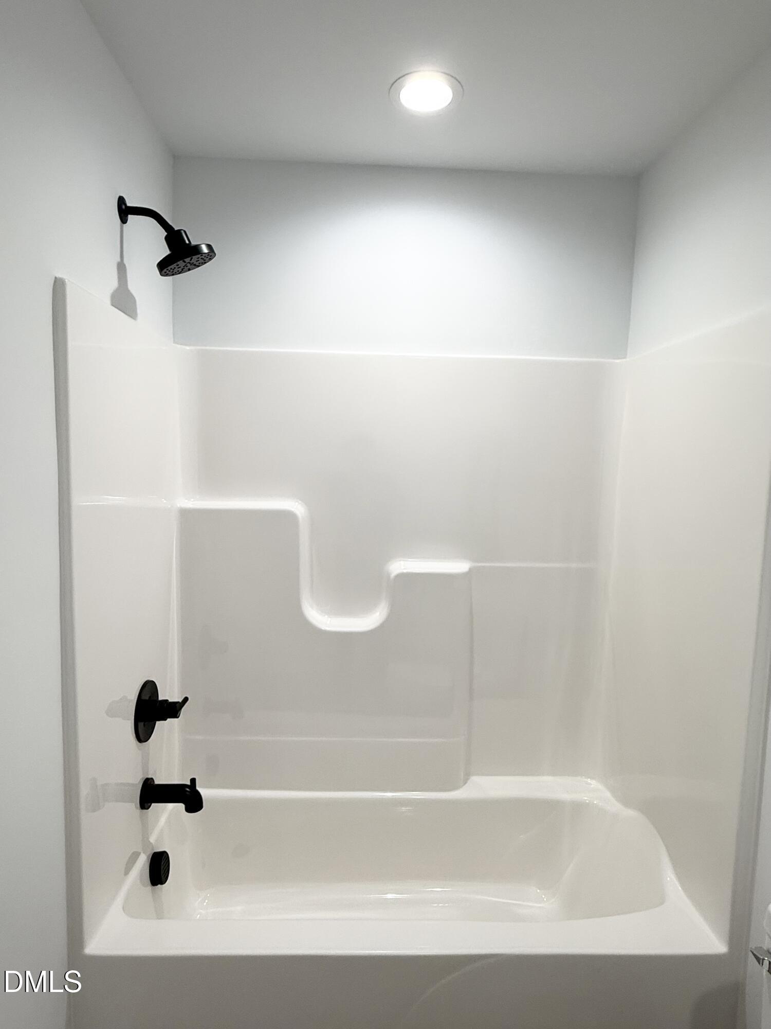 520 Crump Street Property Photo 32