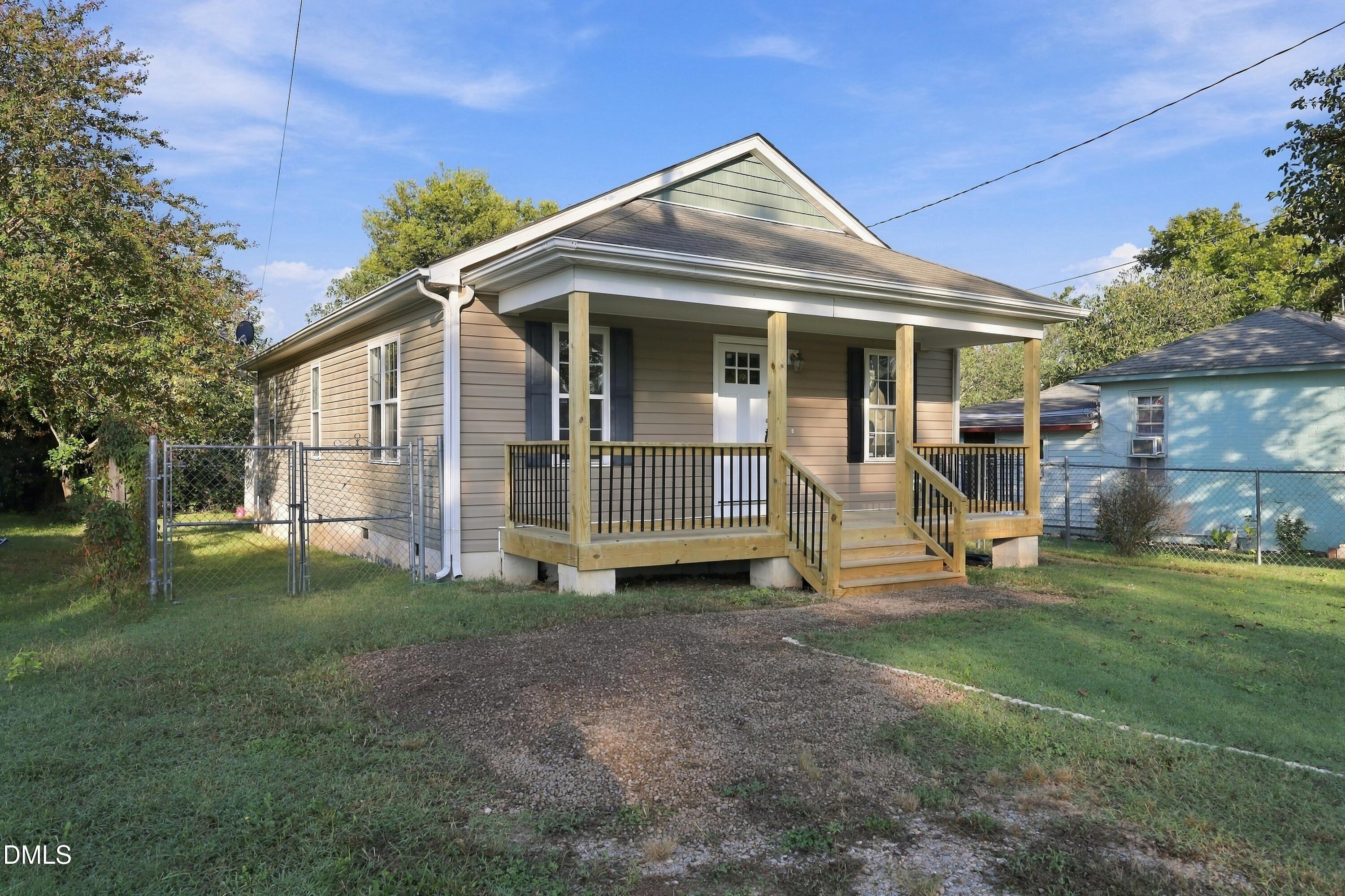 1616 Thompson Street Property Photo 2
