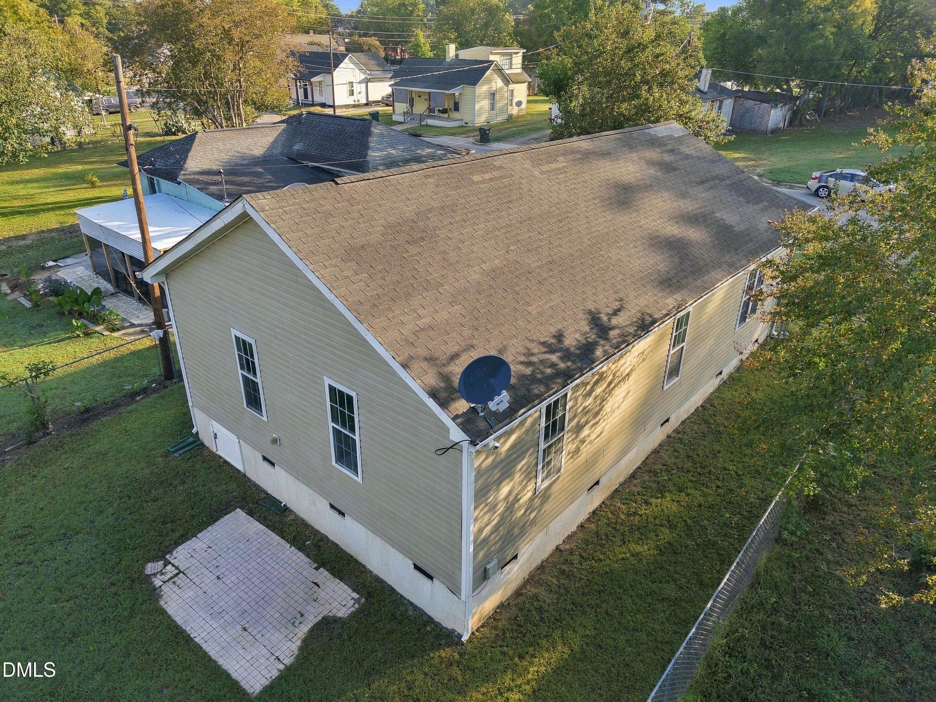 1616 Thompson Street Property Photo 8