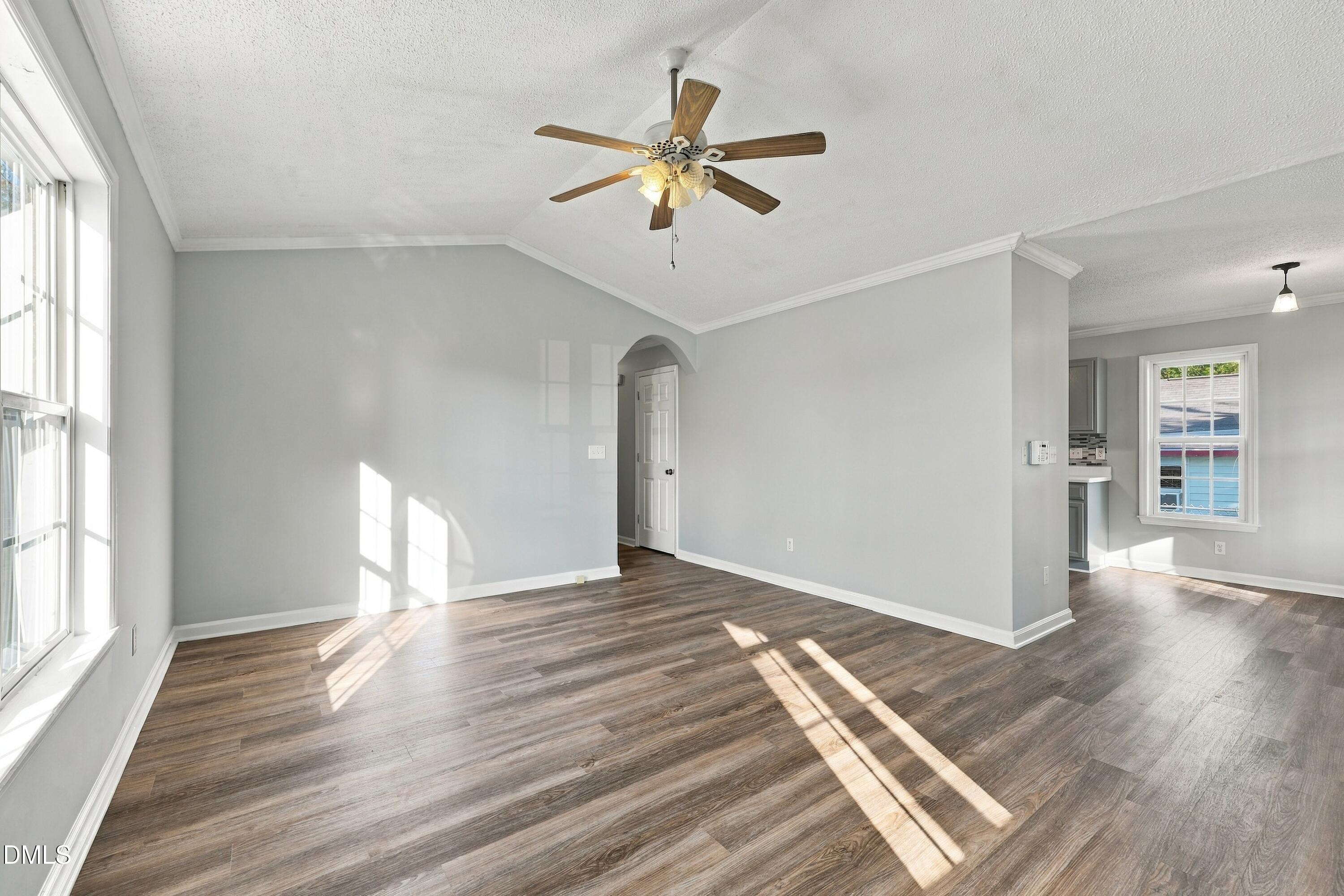 1616 Thompson Street Property Photo 19