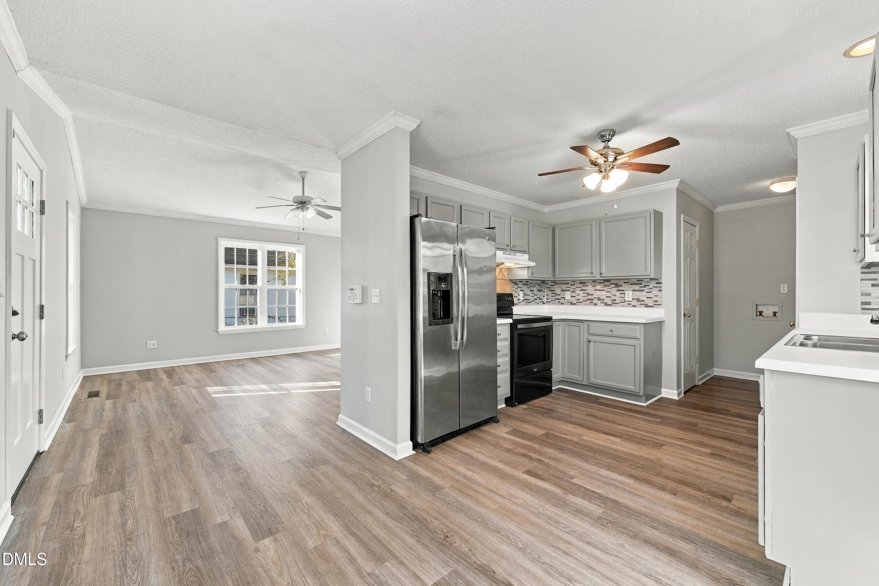 1616 Thompson Street Property Photo 22