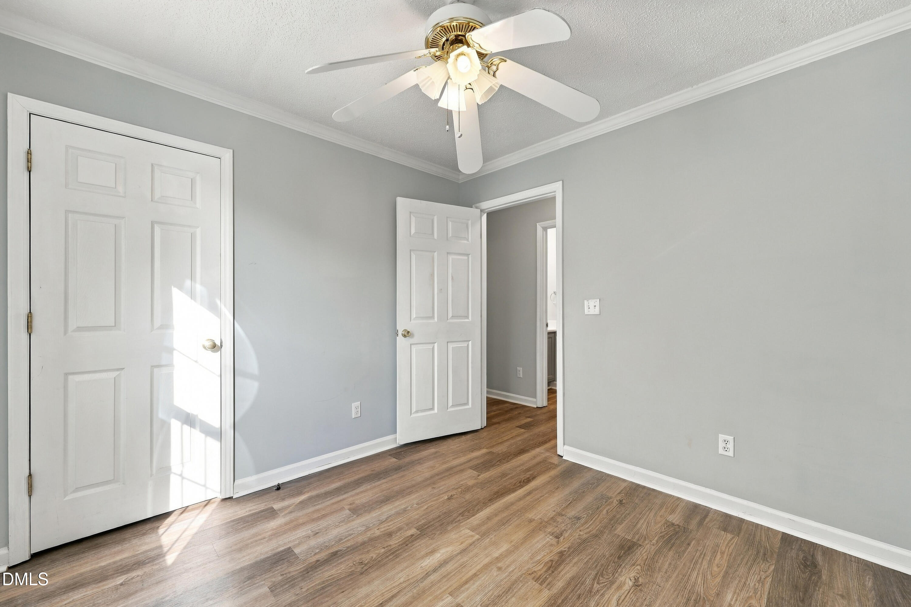 1616 Thompson Street Property Photo 30