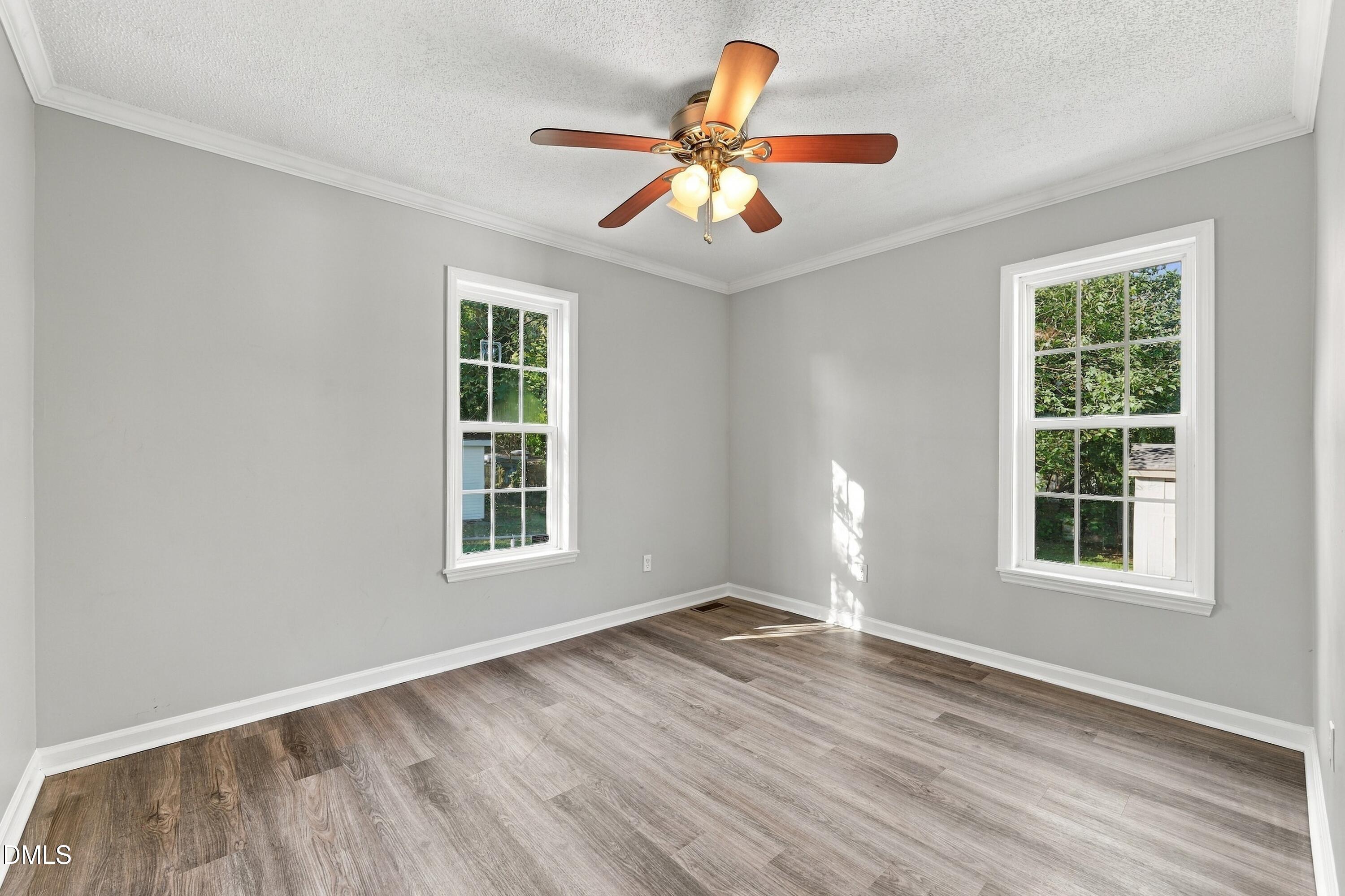 1616 Thompson Street Property Photo 32