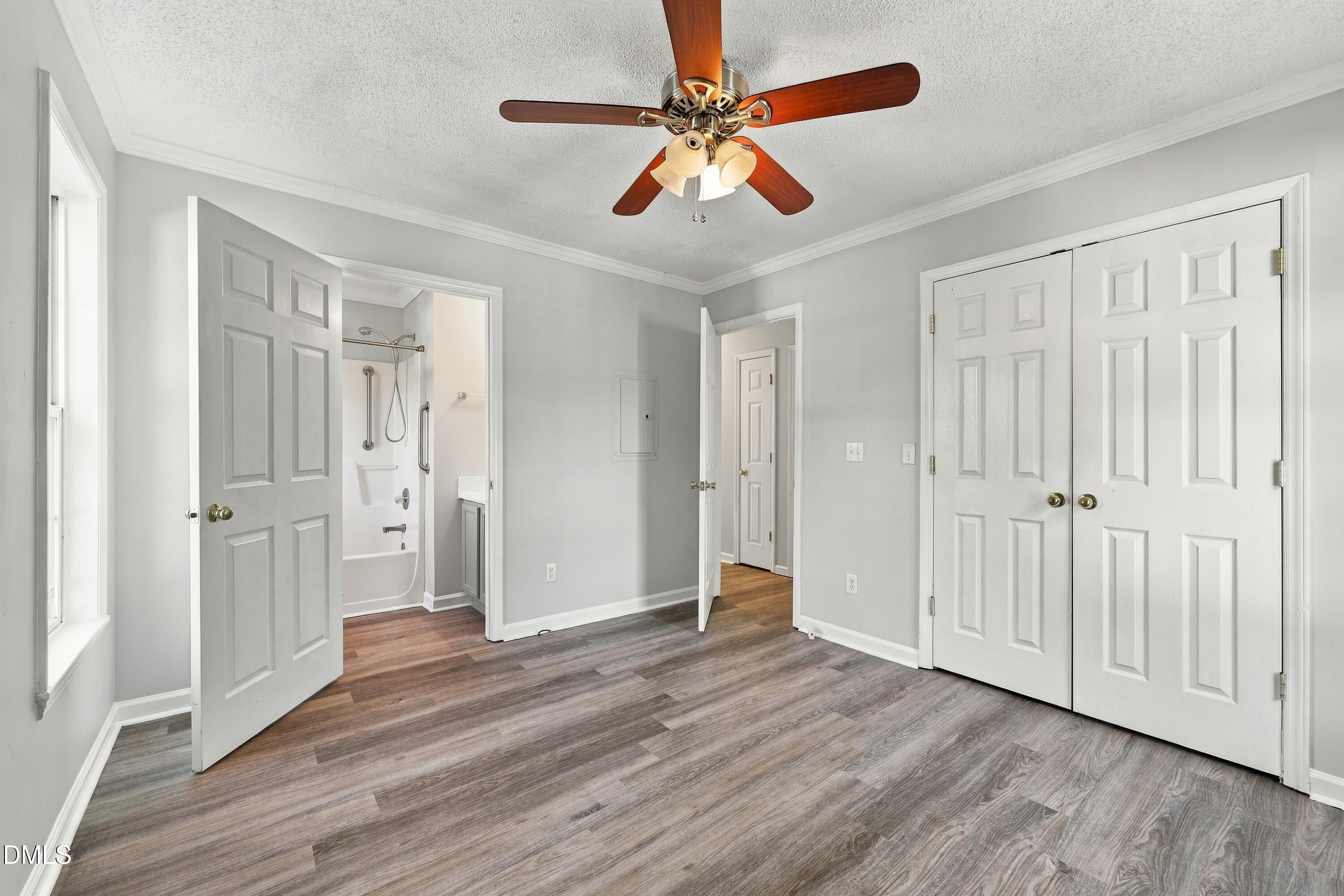 1616 Thompson Street Property Photo 35