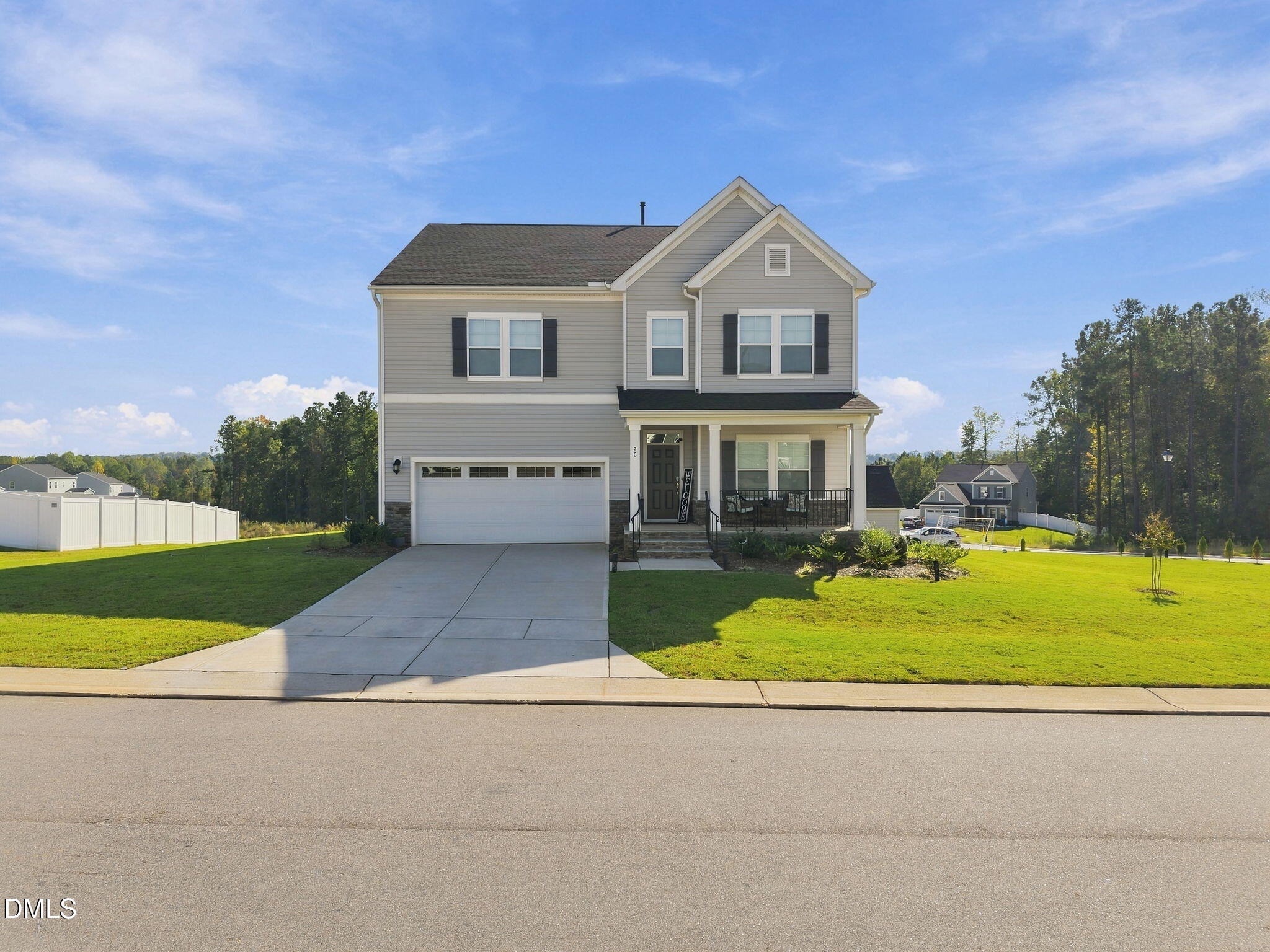 20 E Fountainhead Lane Property Photo 1