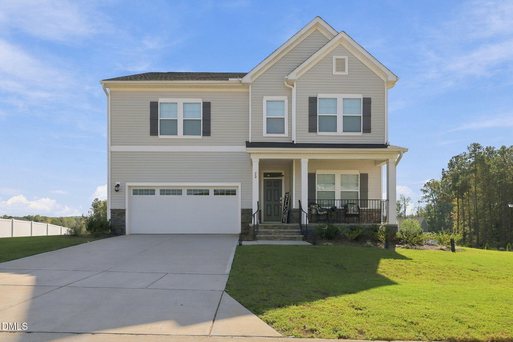 20 E Fountainhead Lane Property Photo 2