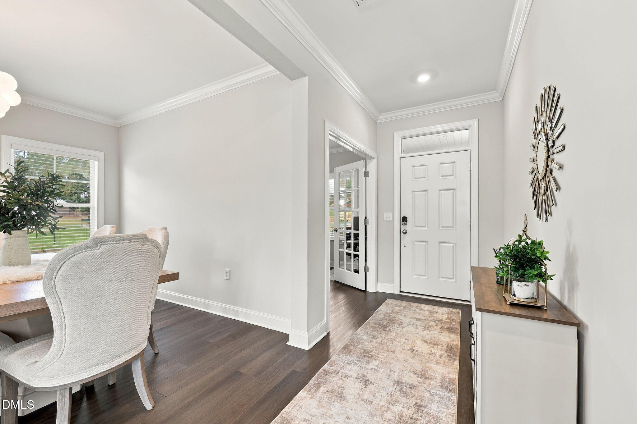 20 E Fountainhead Lane Property Photo 6