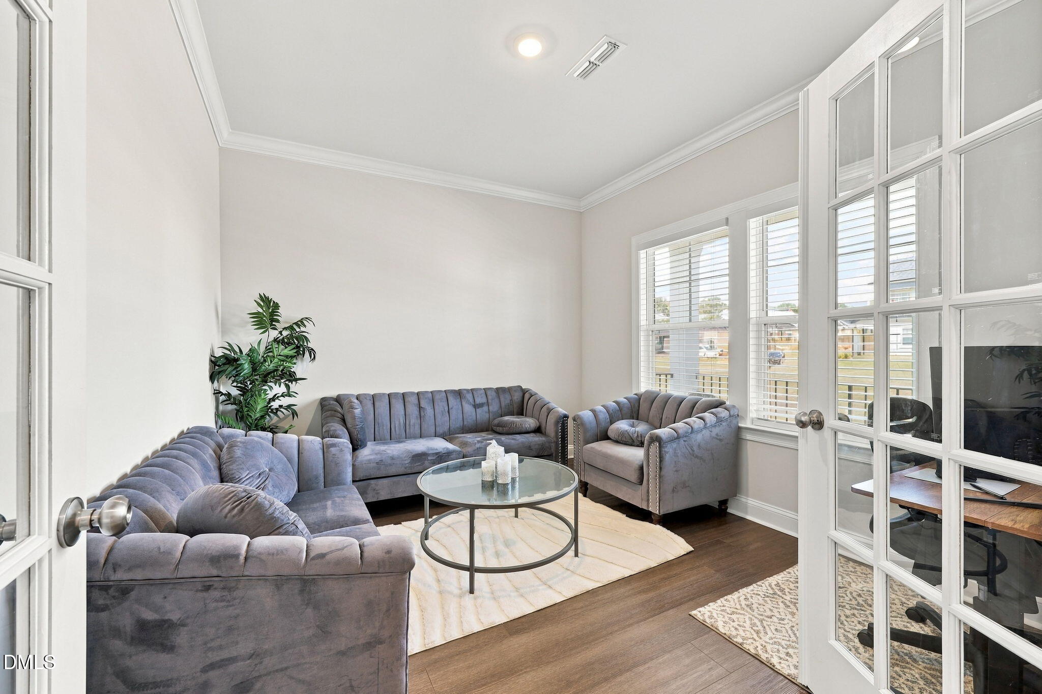 20 E Fountainhead Lane Property Photo 8