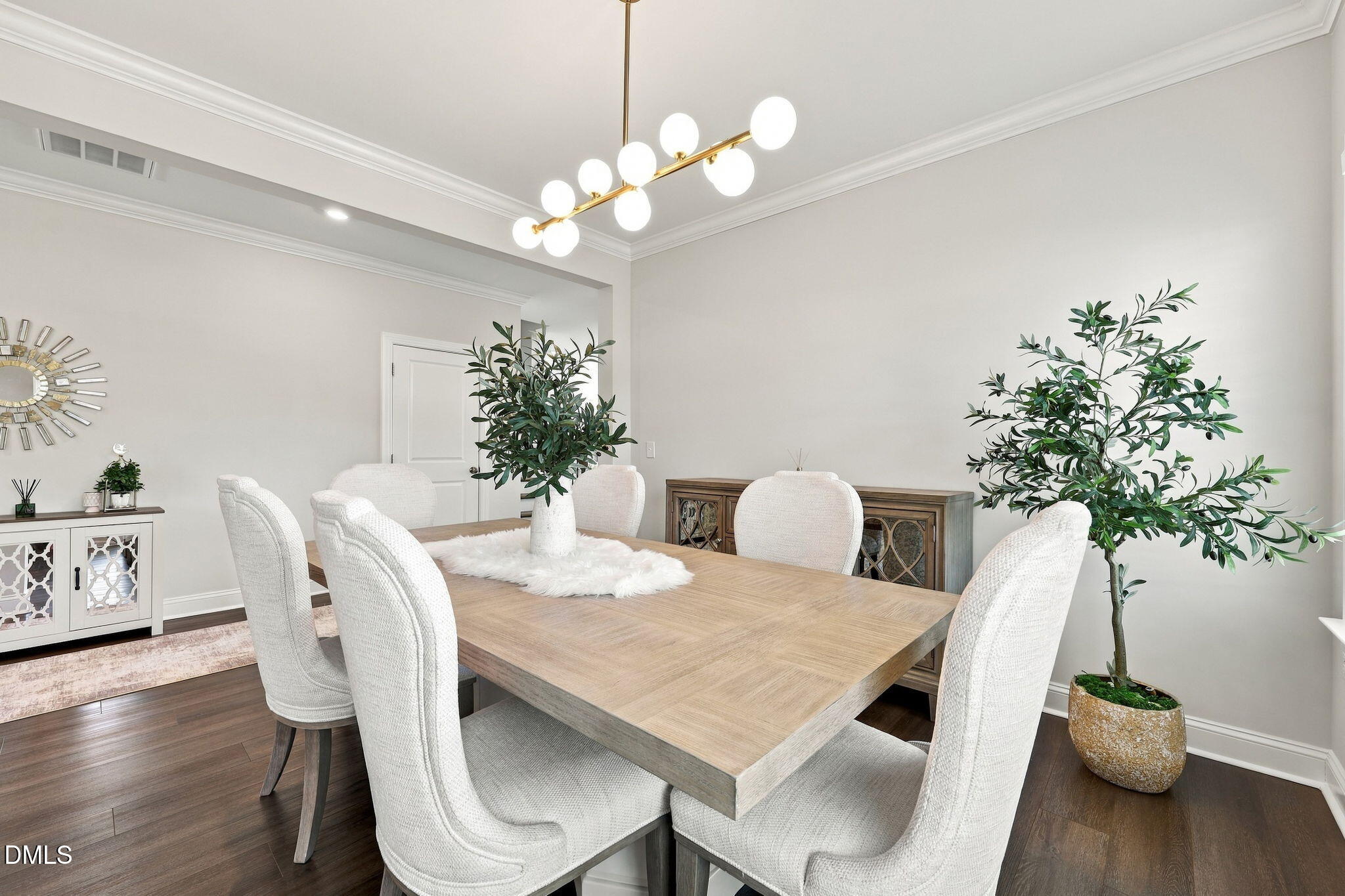 20 E Fountainhead Lane Property Photo 11