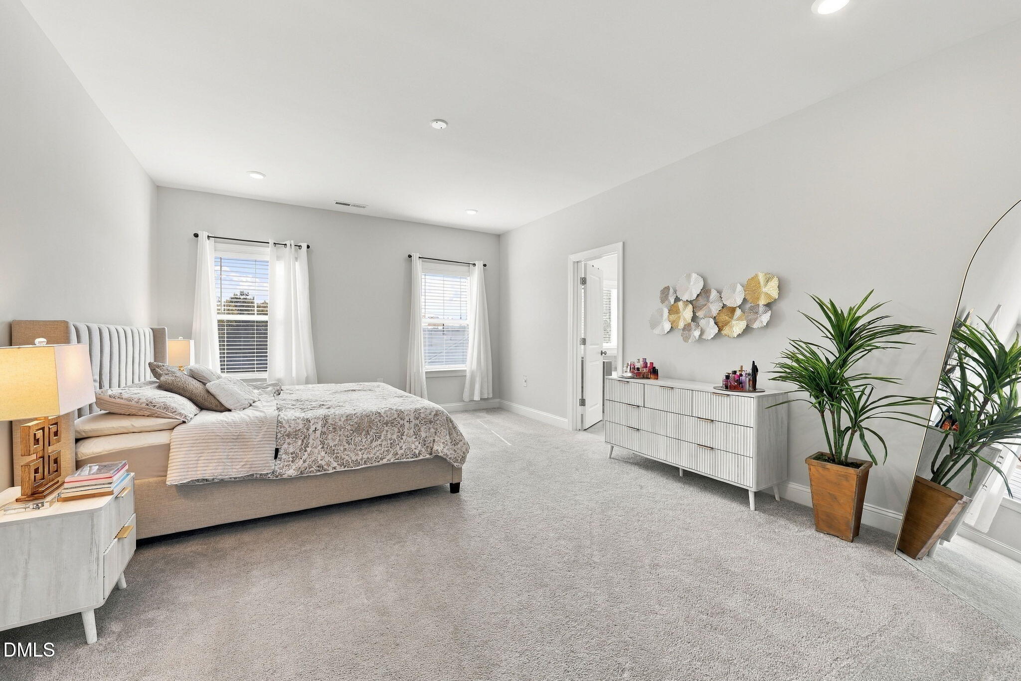20 E Fountainhead Lane Property Photo 23