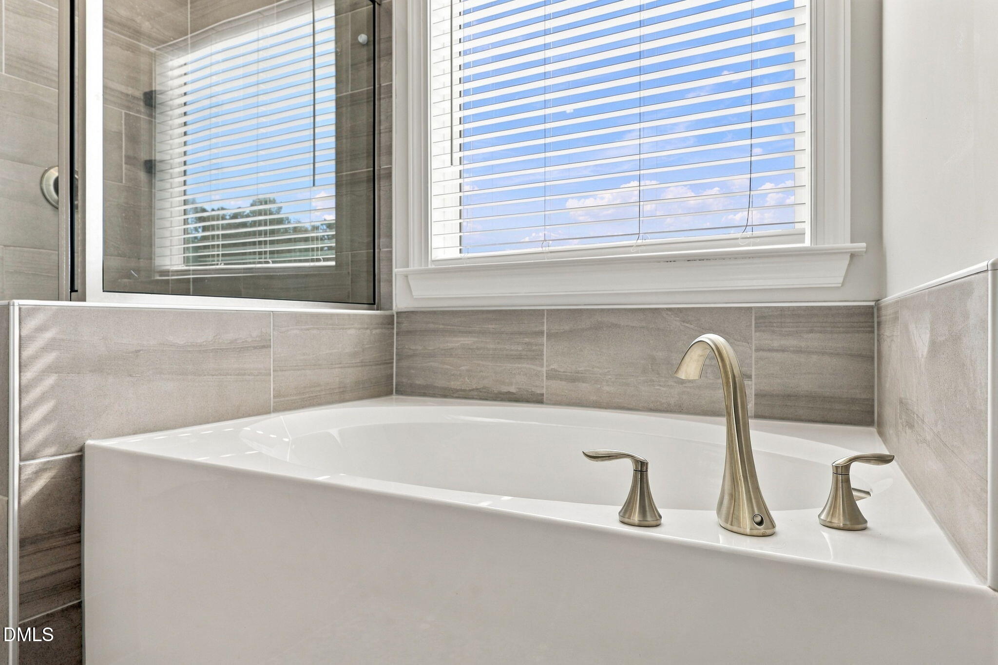 20 E Fountainhead Lane Property Photo 28