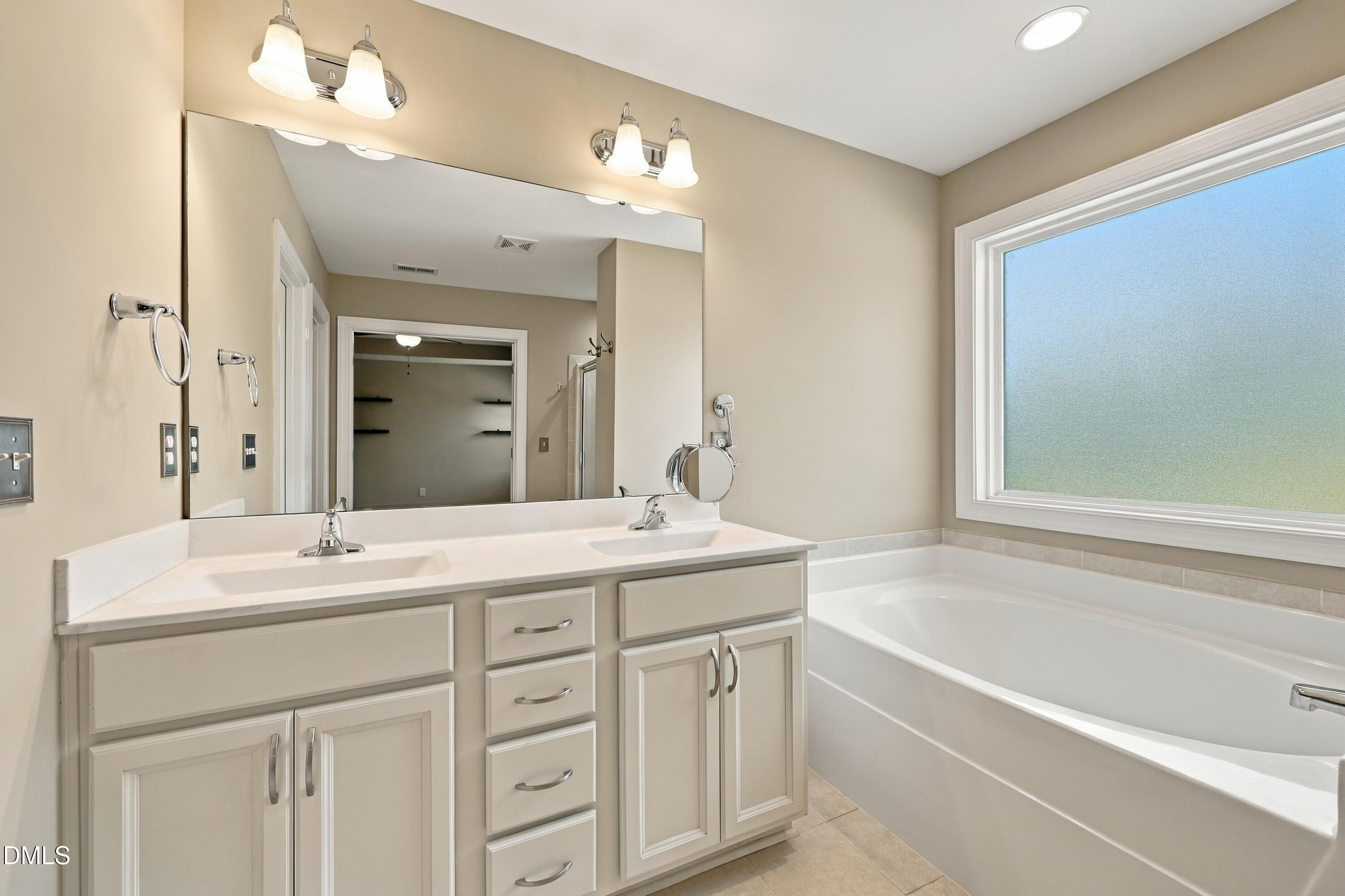 113 Thimble Way Property Photo 35