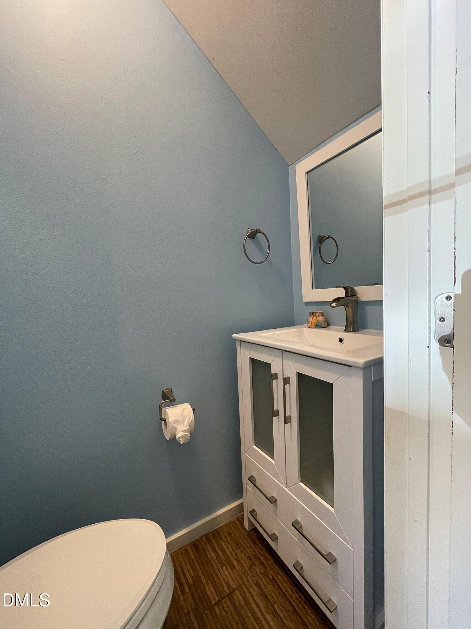 7040 Longstreet Drive Property Photo 17