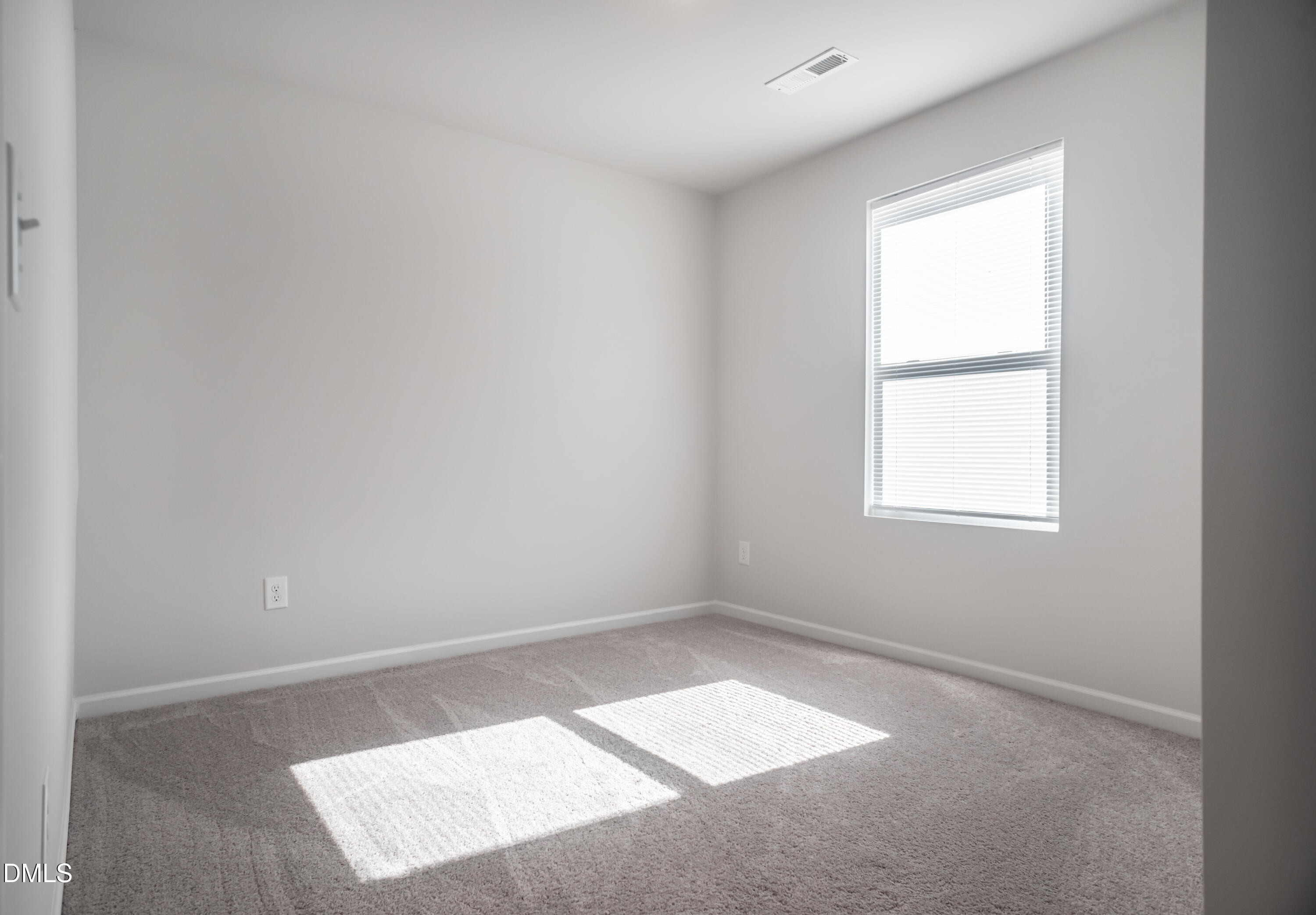 44 Edgemont Avenue Property Photo 27